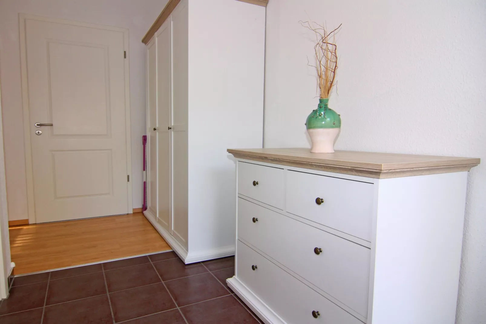 OG links 50 qm-Overloop