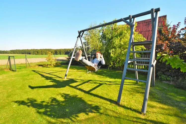 Dom wakacyjny w Oświnie-Tuinen zomer