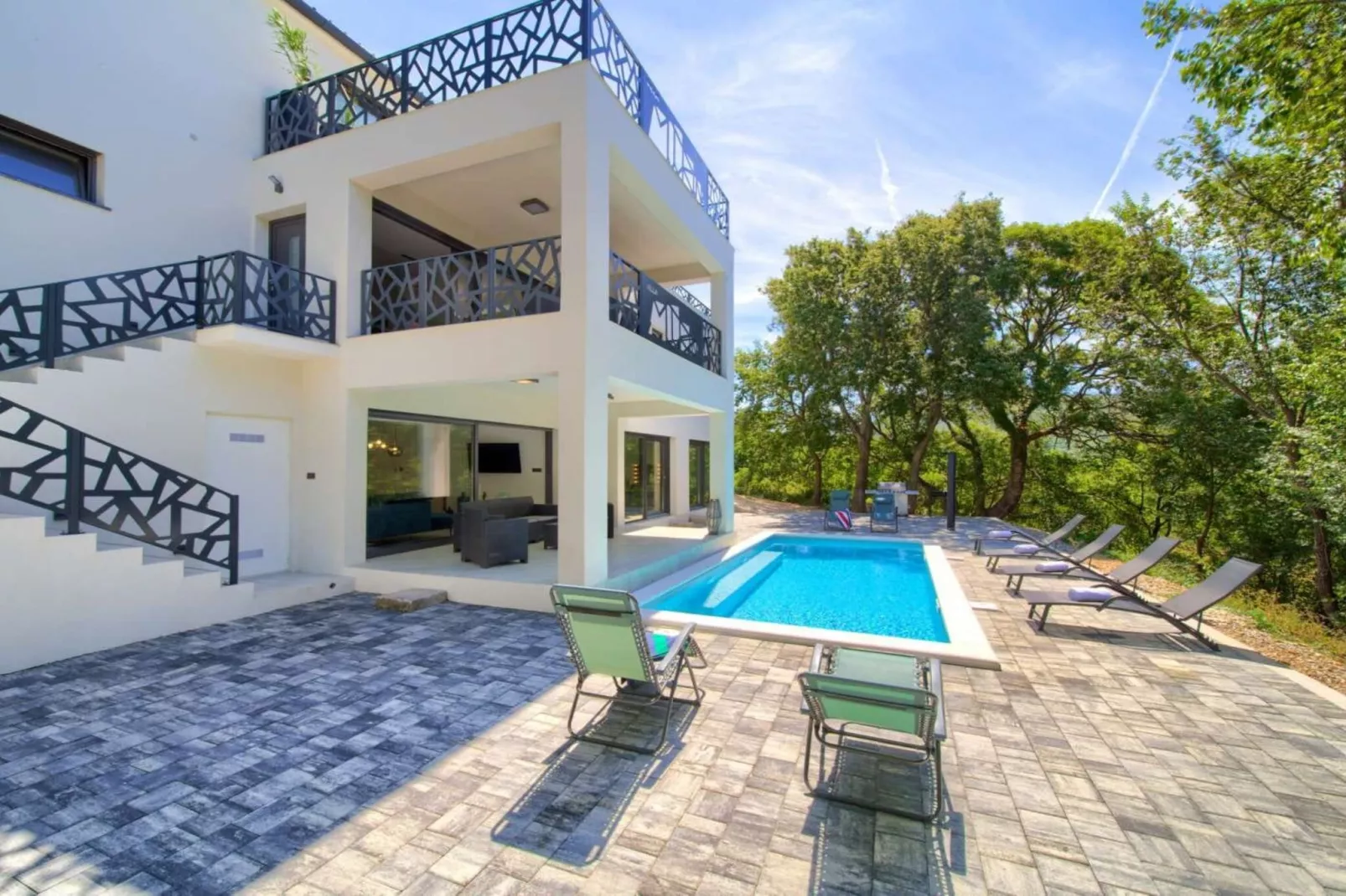 Wellness Apartment Modruna-Zwembad