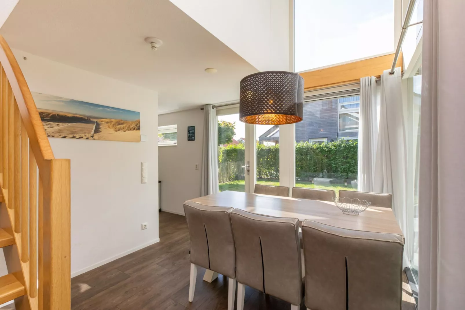 Zonnedorp 23 Zeeland Huis Renesse: Luxury Beach Holiday | Close to North Sea-Eetkamer