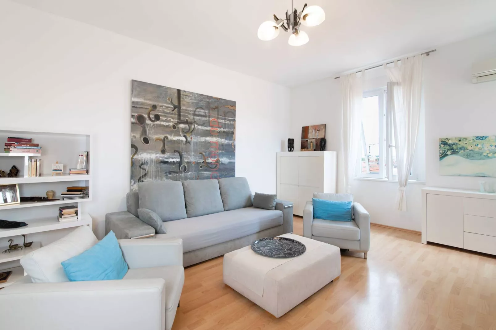 Sunset apartment Kalelarga-Woonkamer