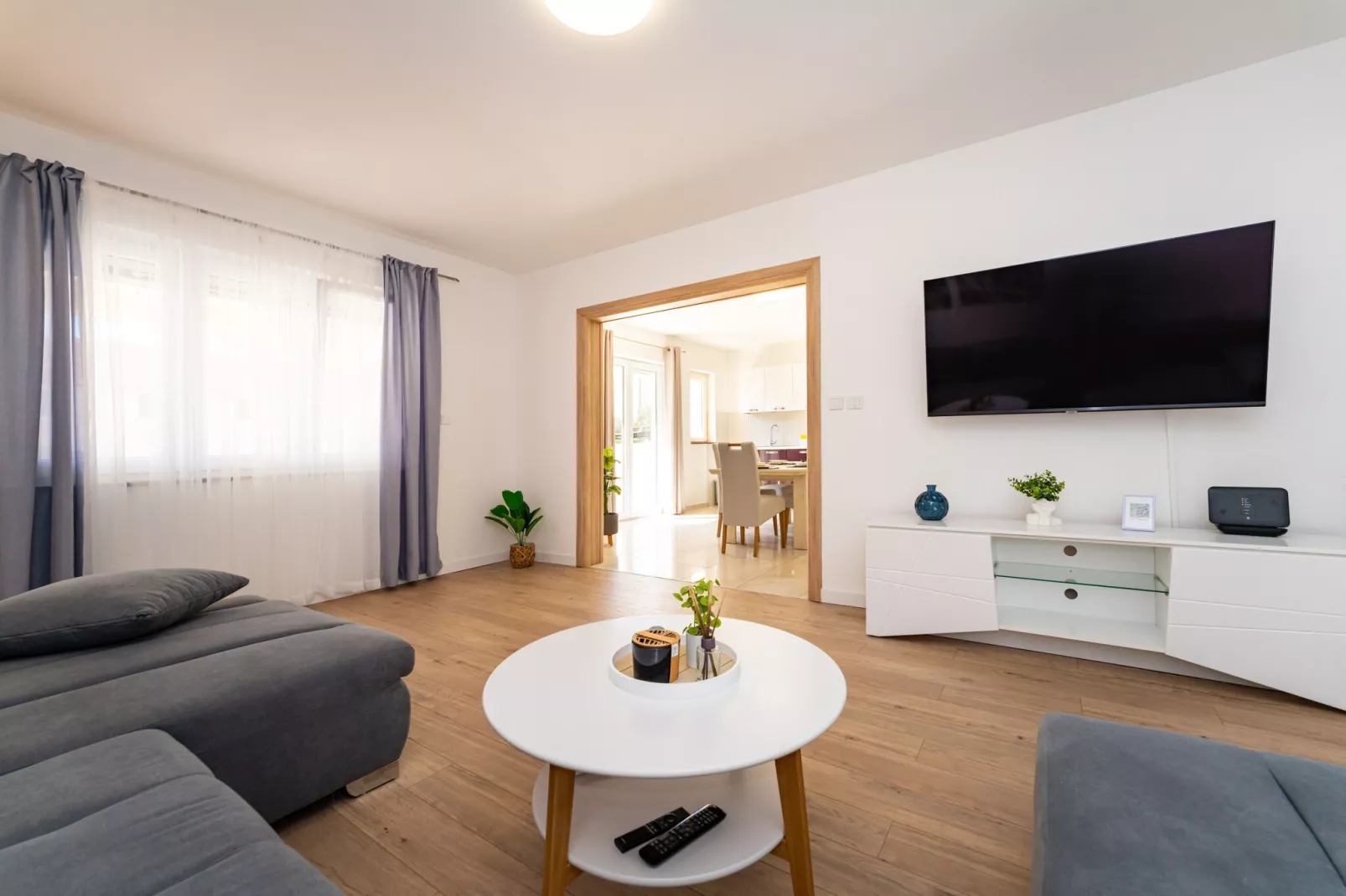 Holiday home Briscola-Woonkamer