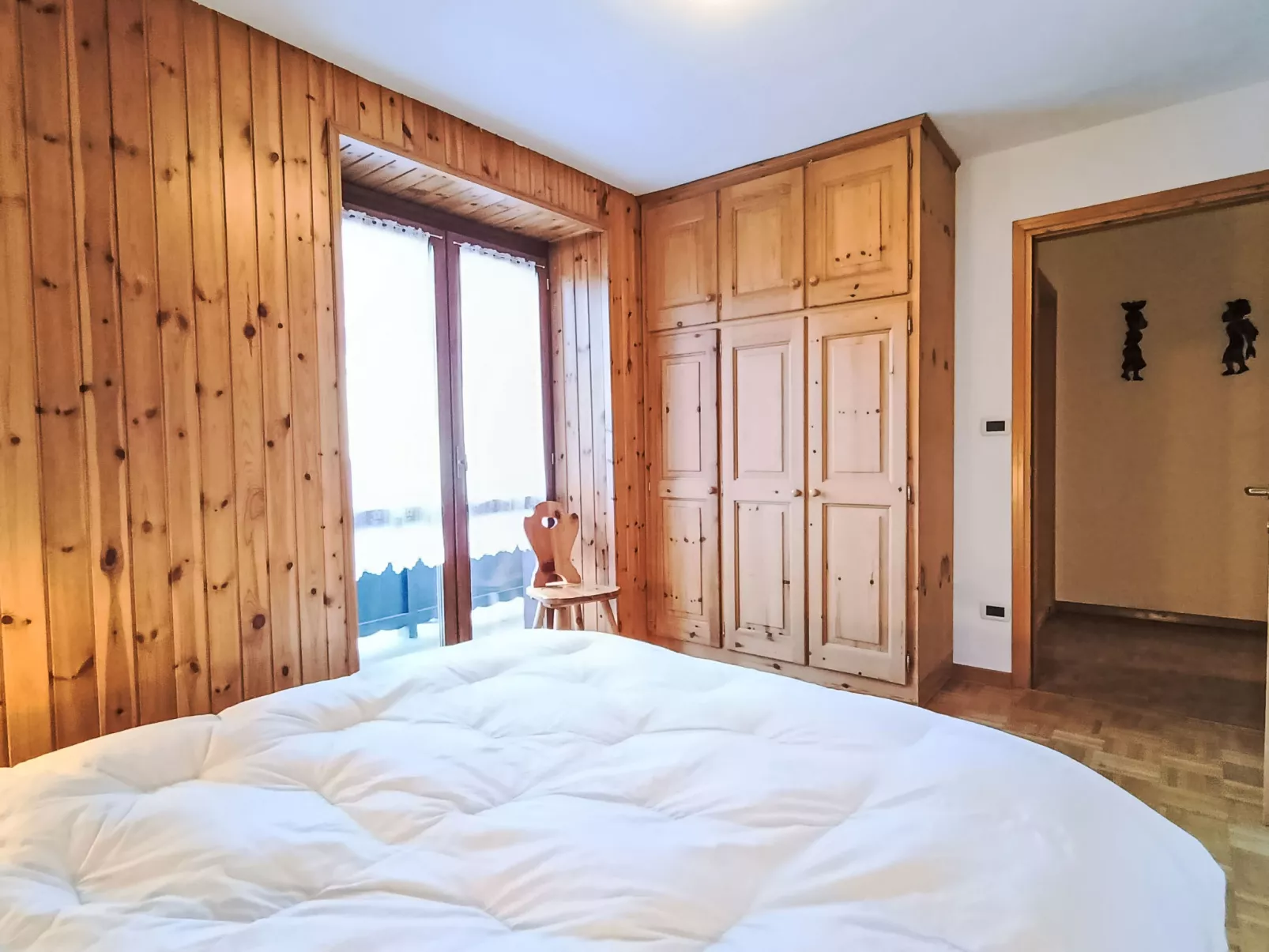 Nuccia Navalge-Binnen