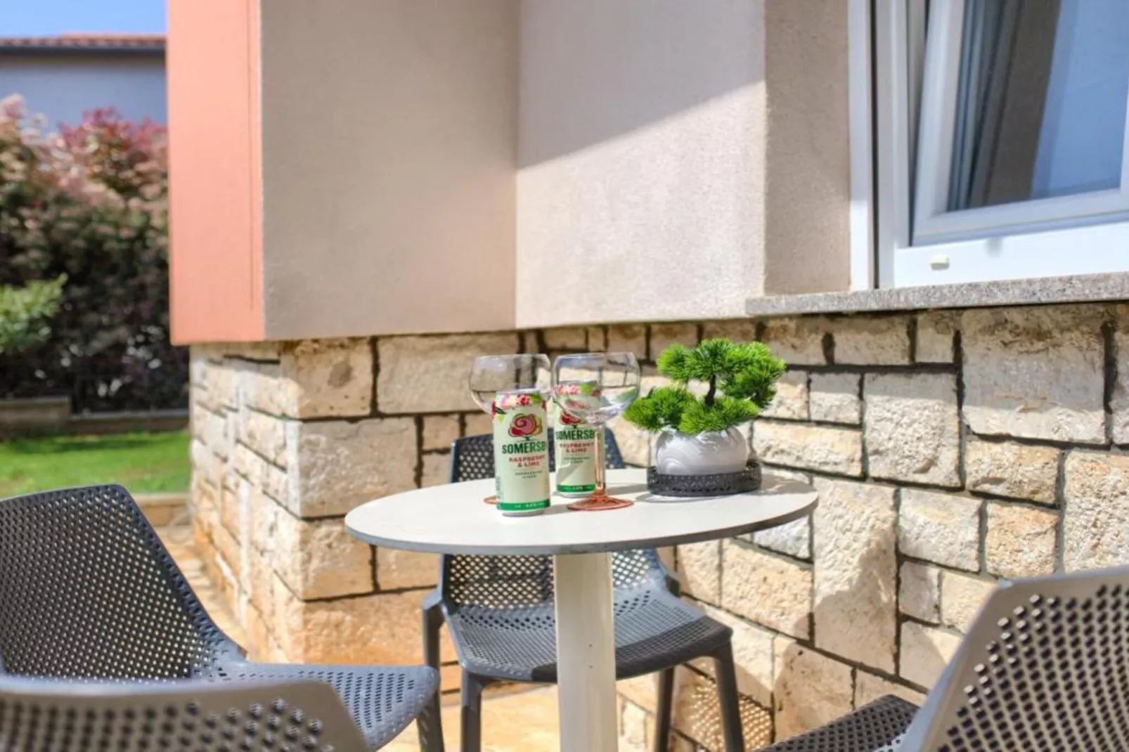 Apartments Mons - Two Bedroom Apartment With Terrace (A2)-Buitenlucht