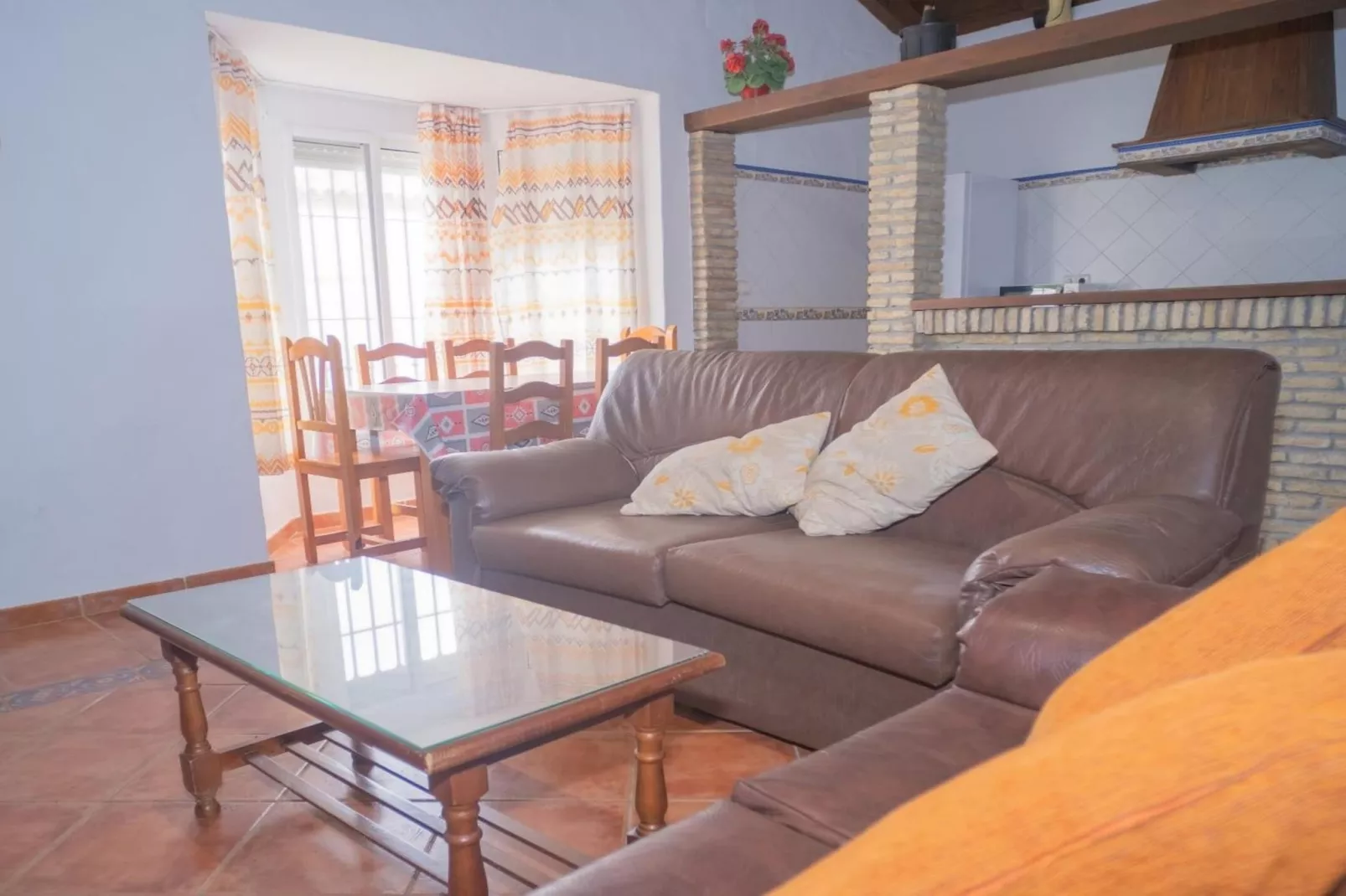 1282-+34630212745-Woonkamer