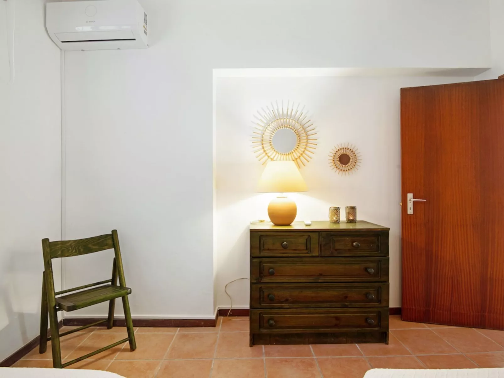 Joyce - Sunny Way-Binnen