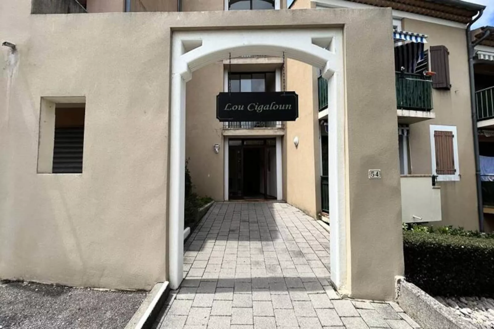Résidence Cigaloun-Niet-getagd