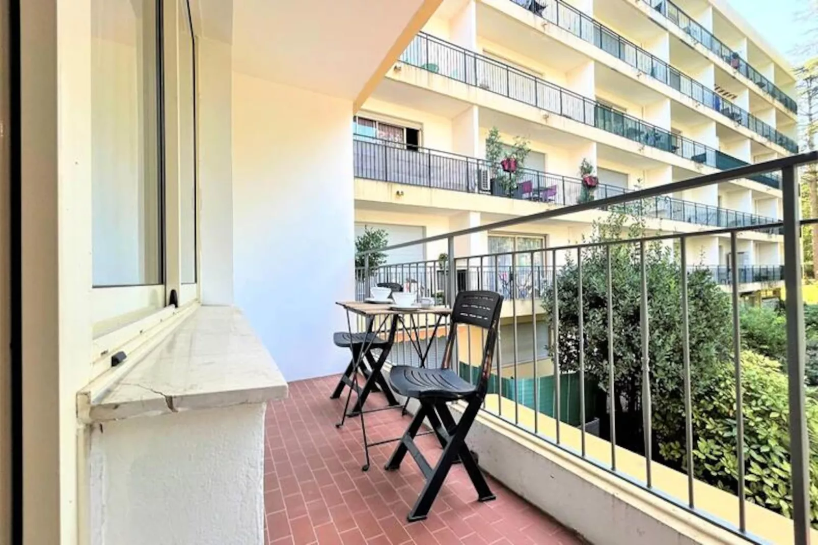 Résidence Flore-Niet-getagd