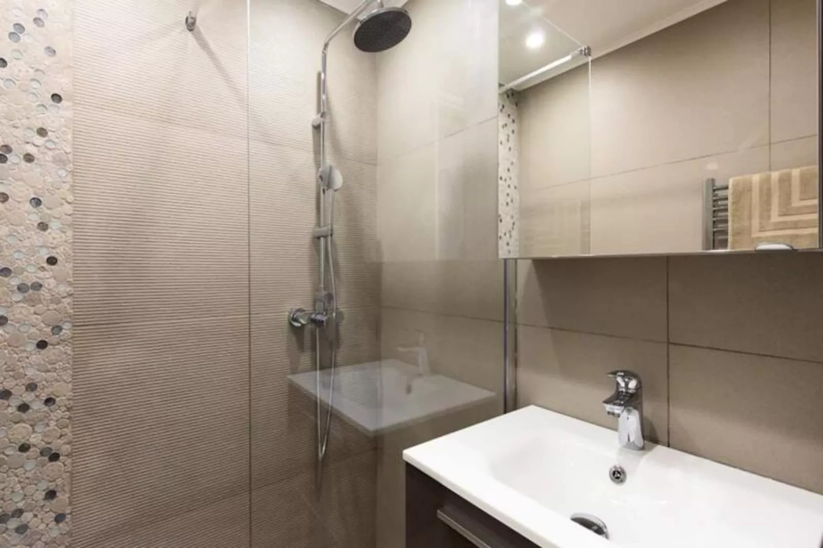 Résidence 3p Traversant &agrave; 2 Min Des Plages, Parking Priv&eacute;-Niet-getagd