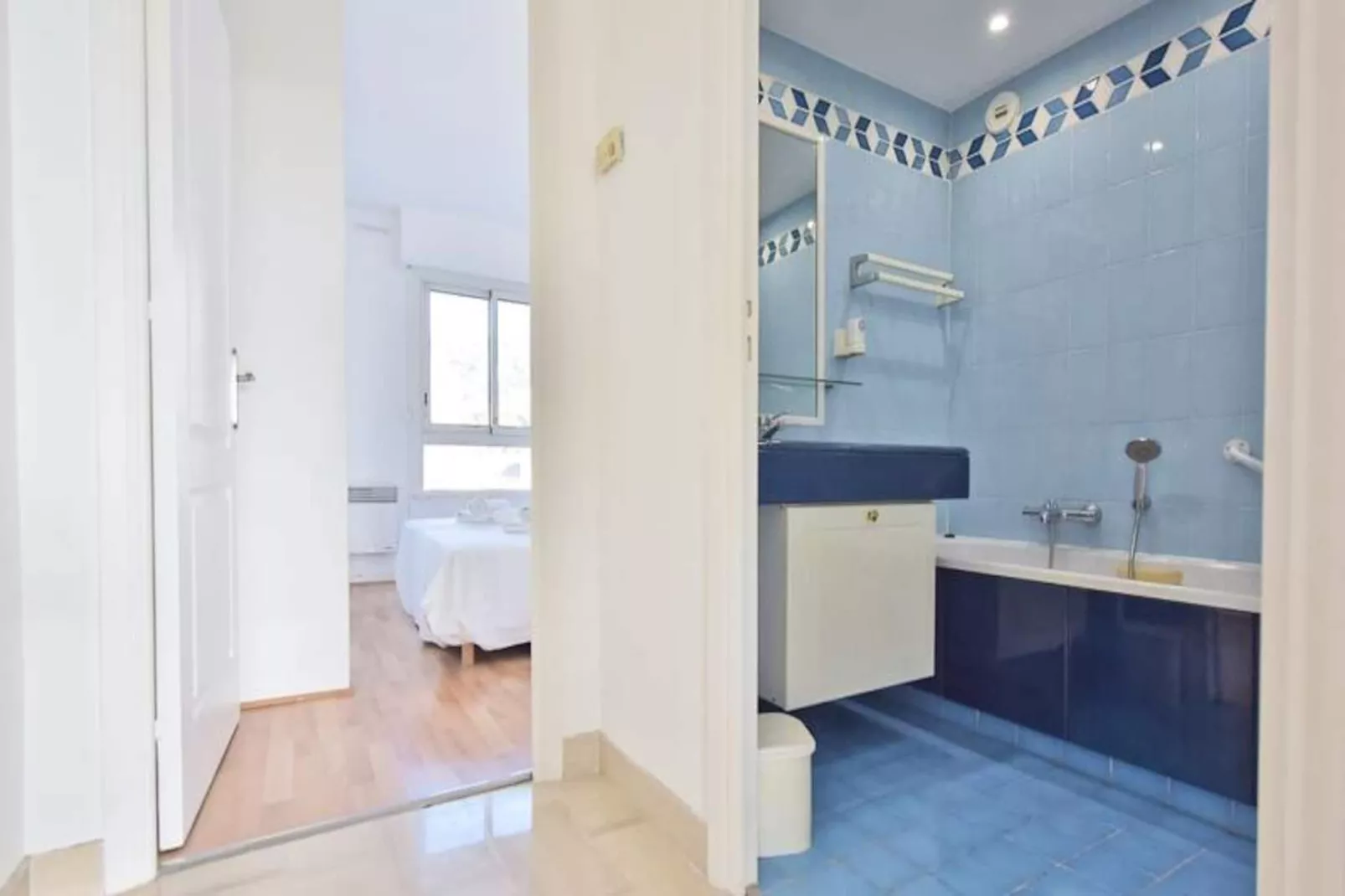 Résidence 3 Pi&egrave;ces En R&eacute;sidence Avec Piscine Et Vue Mer-Niet-getagd