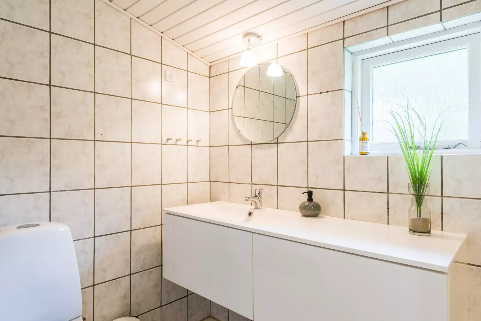 7 persoons vakantie huis op een vakantie park in Henne-Binnen