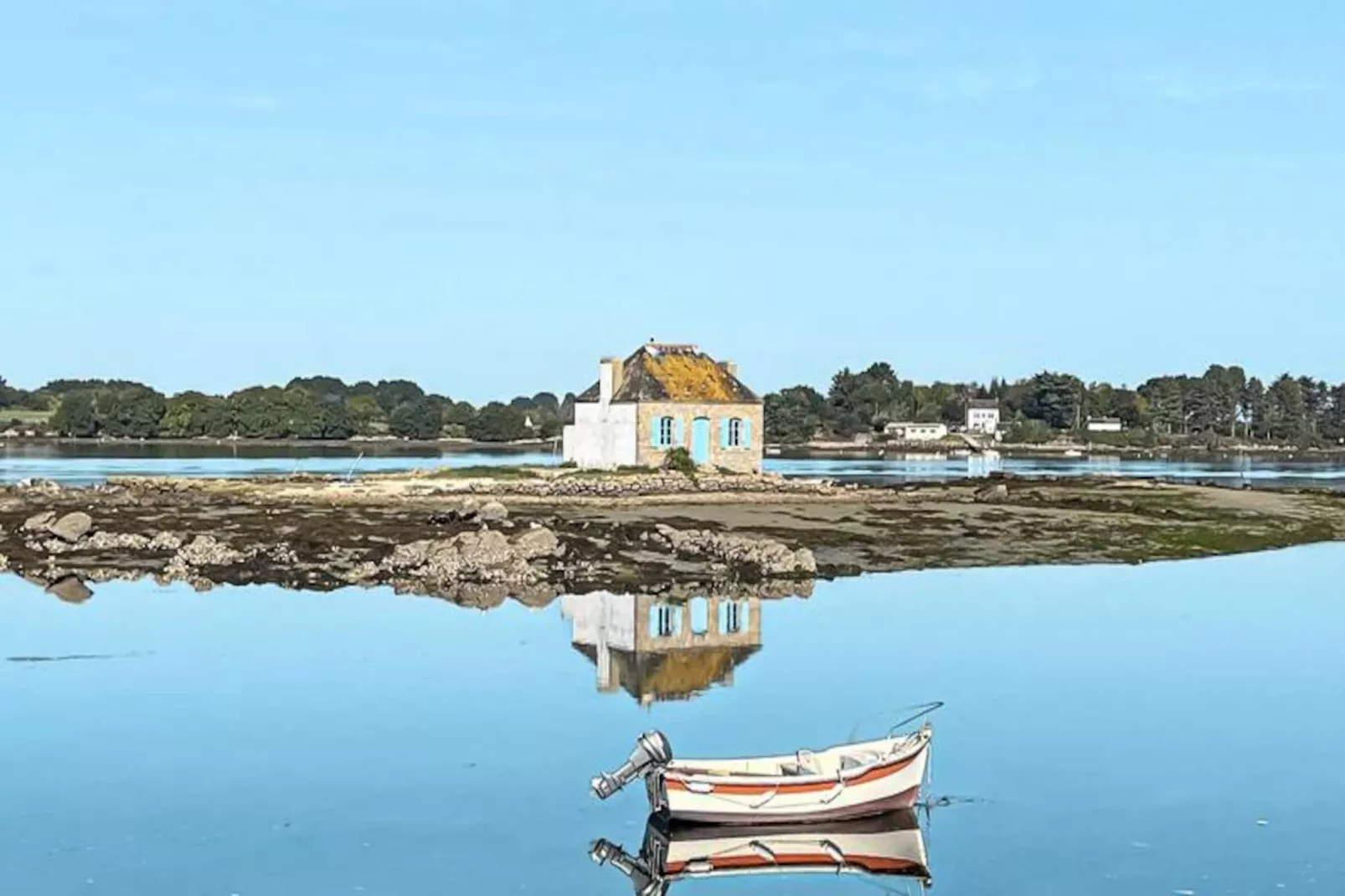 Résidence Rue De La Fontaine-Niet-getagd