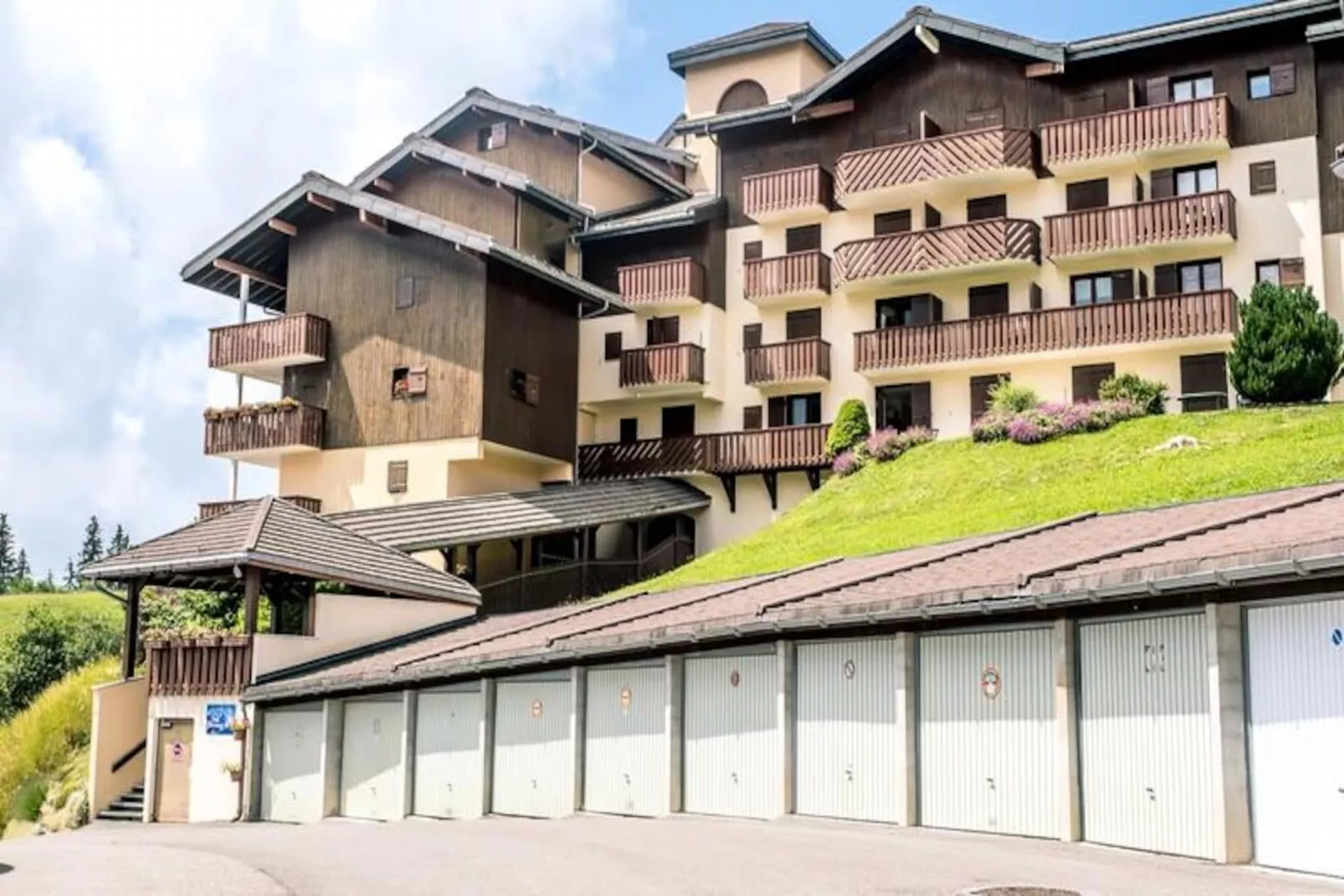 Slow Chalet Montblanc Soleil Sur Les Pistes Ascenseur Balcon, Vue, Parking-Niet-getagd