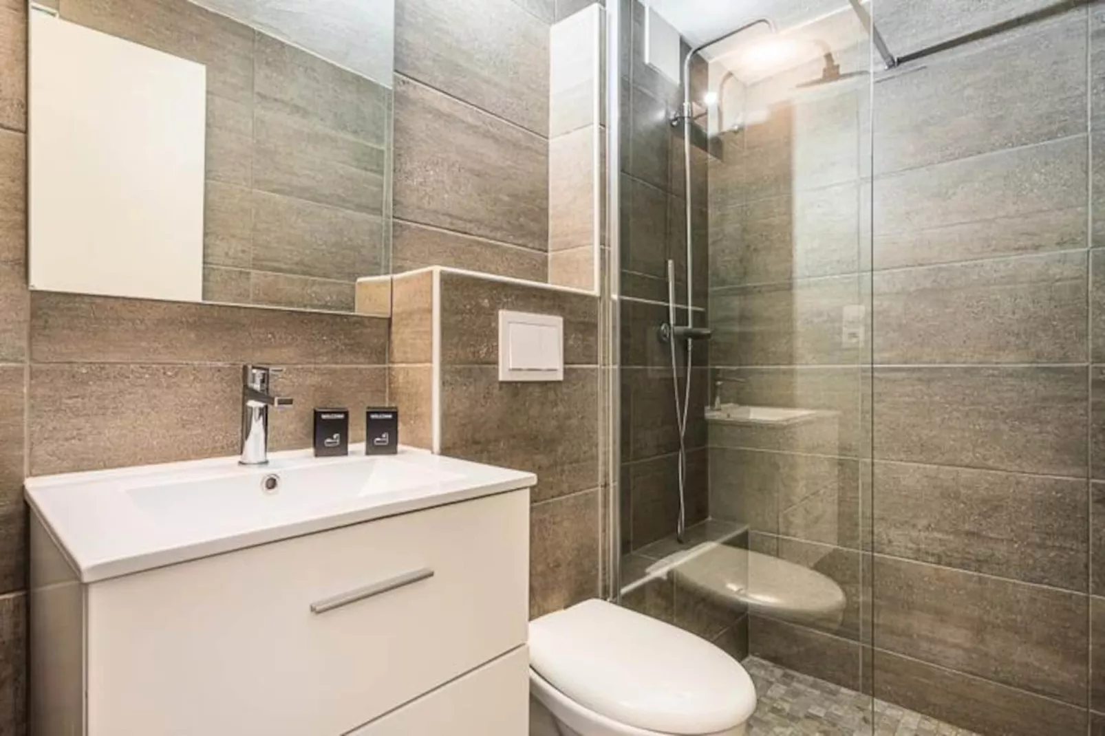 Villa De L'uba --Niet-getagd