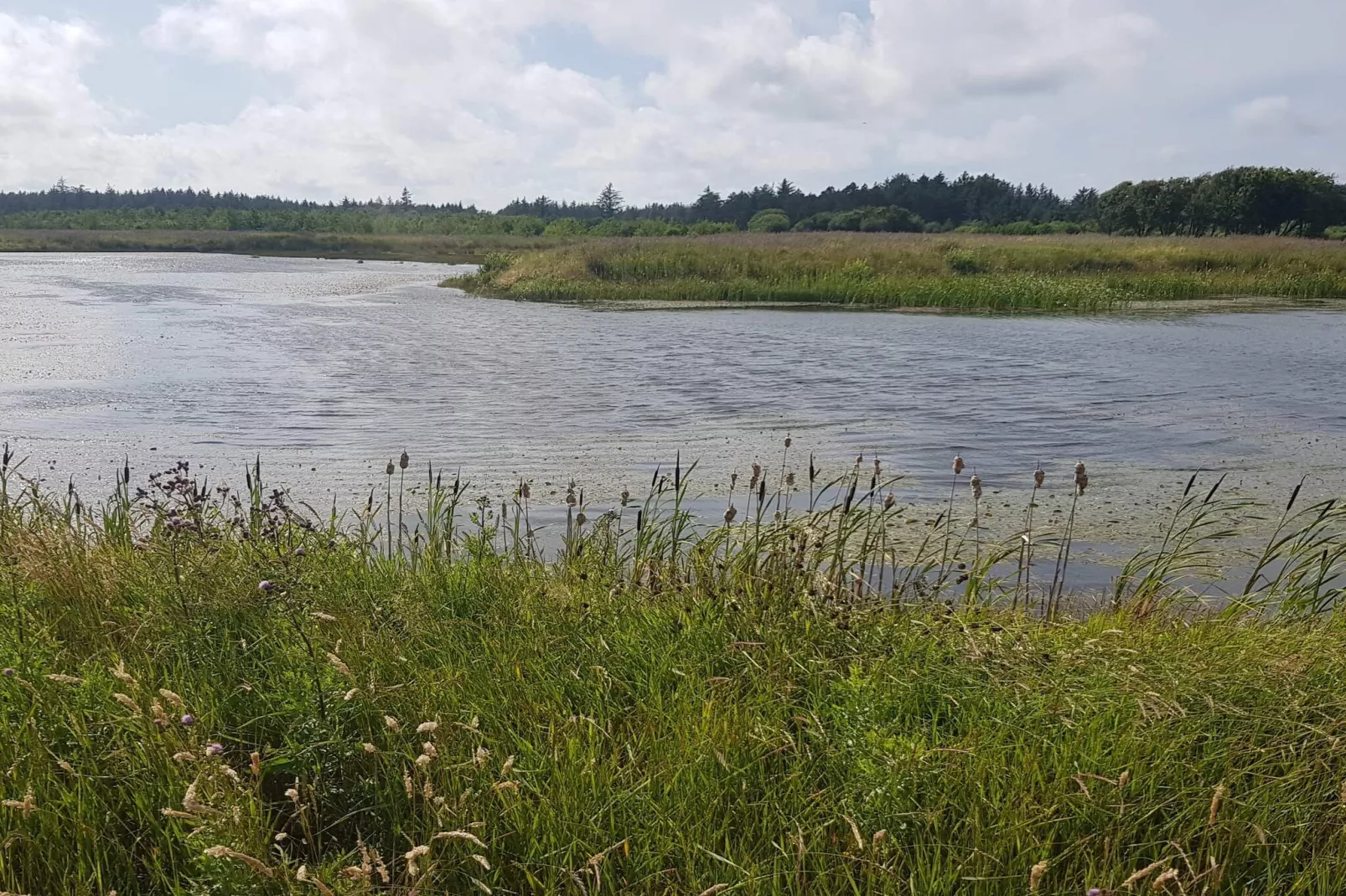 Stijlvol toevluchtsoord in Gronhoj-By Traum-Waterzicht