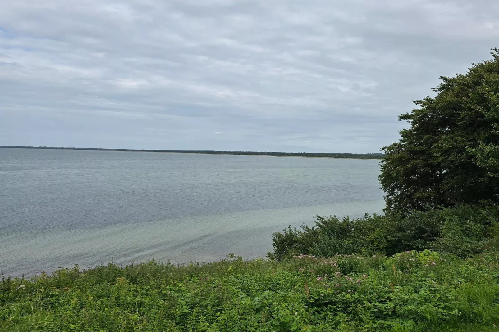 Modern toevluchtsoord bij strand -- By Traum Ferienwohnungen-Waterzicht