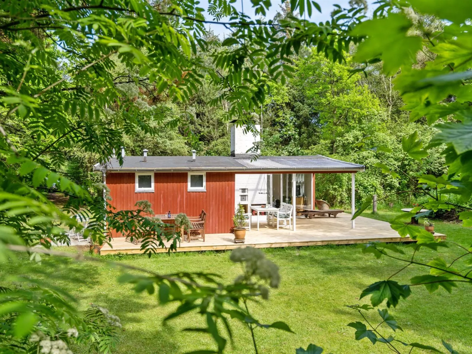 "Deik" - 2km to the fjord-Buiten