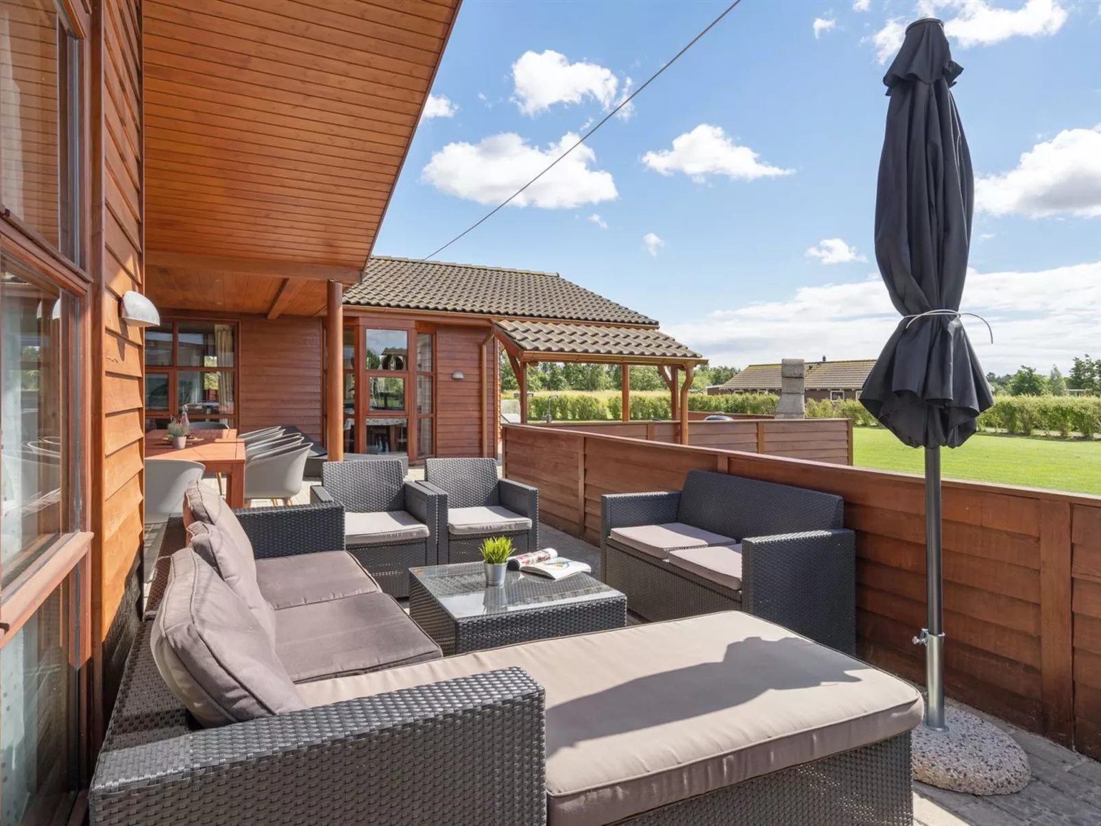 "Niela" - 800m from the sea-Buiten