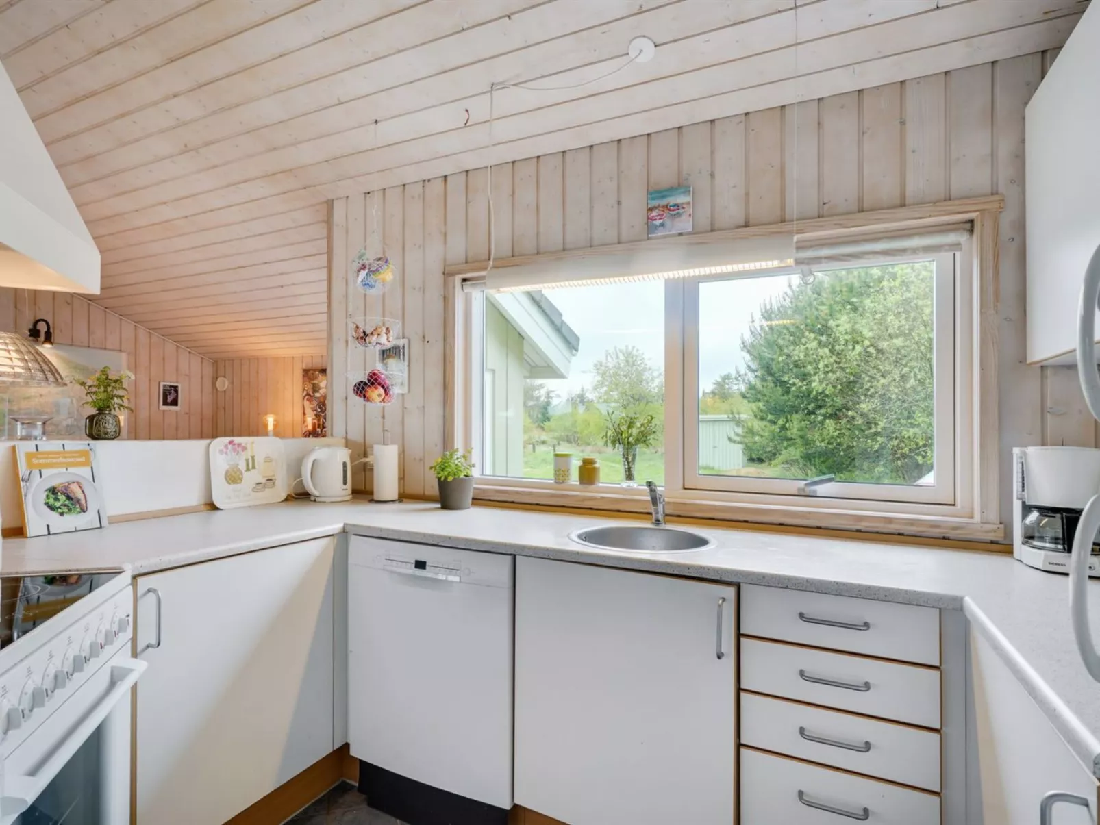 "Aameek" - 3km from the sea-Binnen