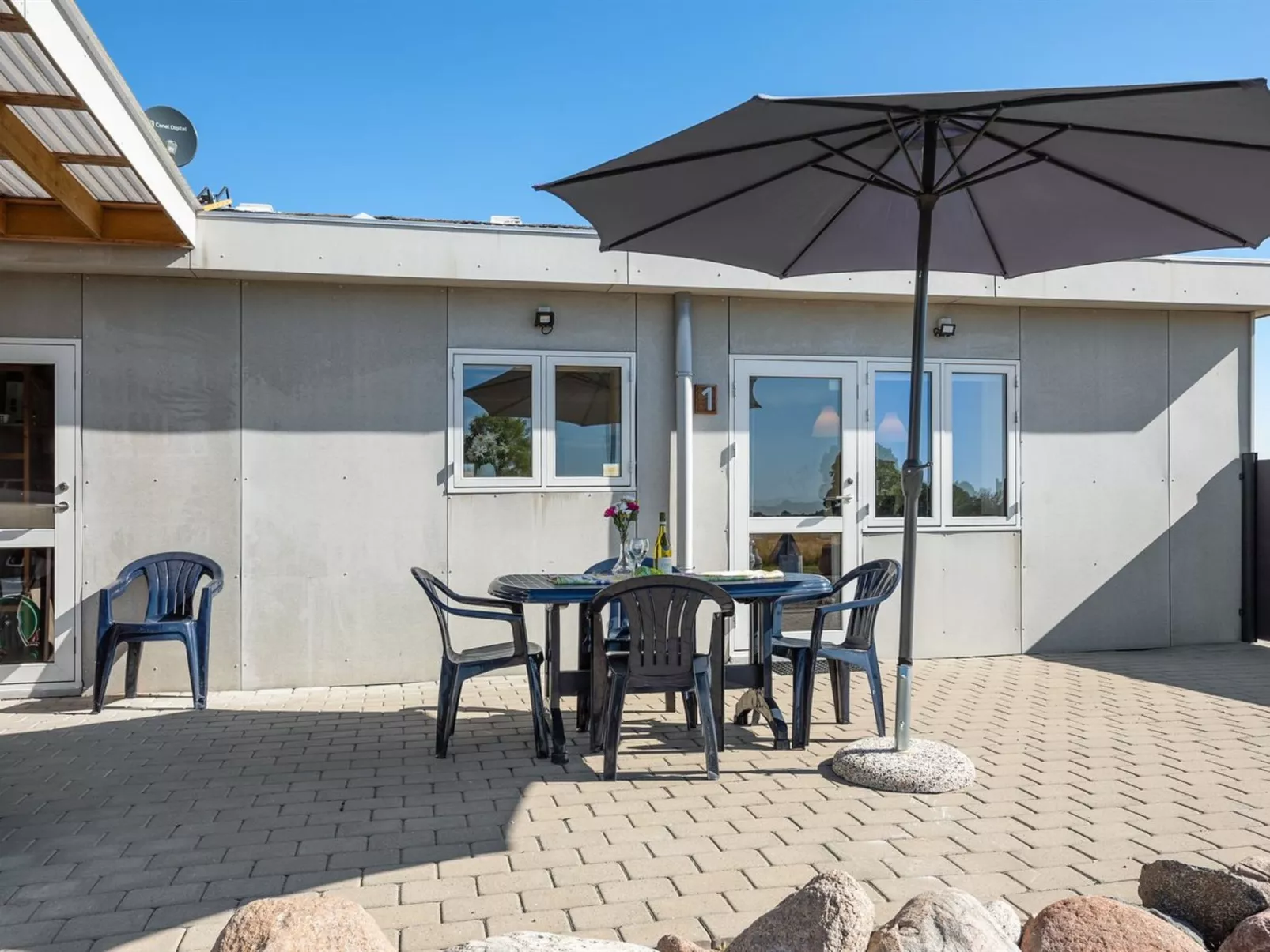 "Henne" - 2.5km from the sea-Buiten