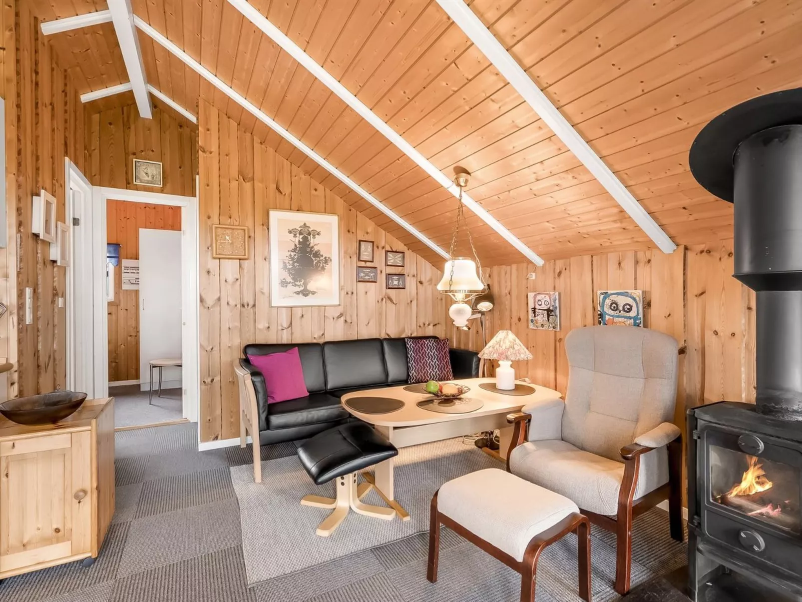 "Lonne" - 750m to the fjord-Binnen