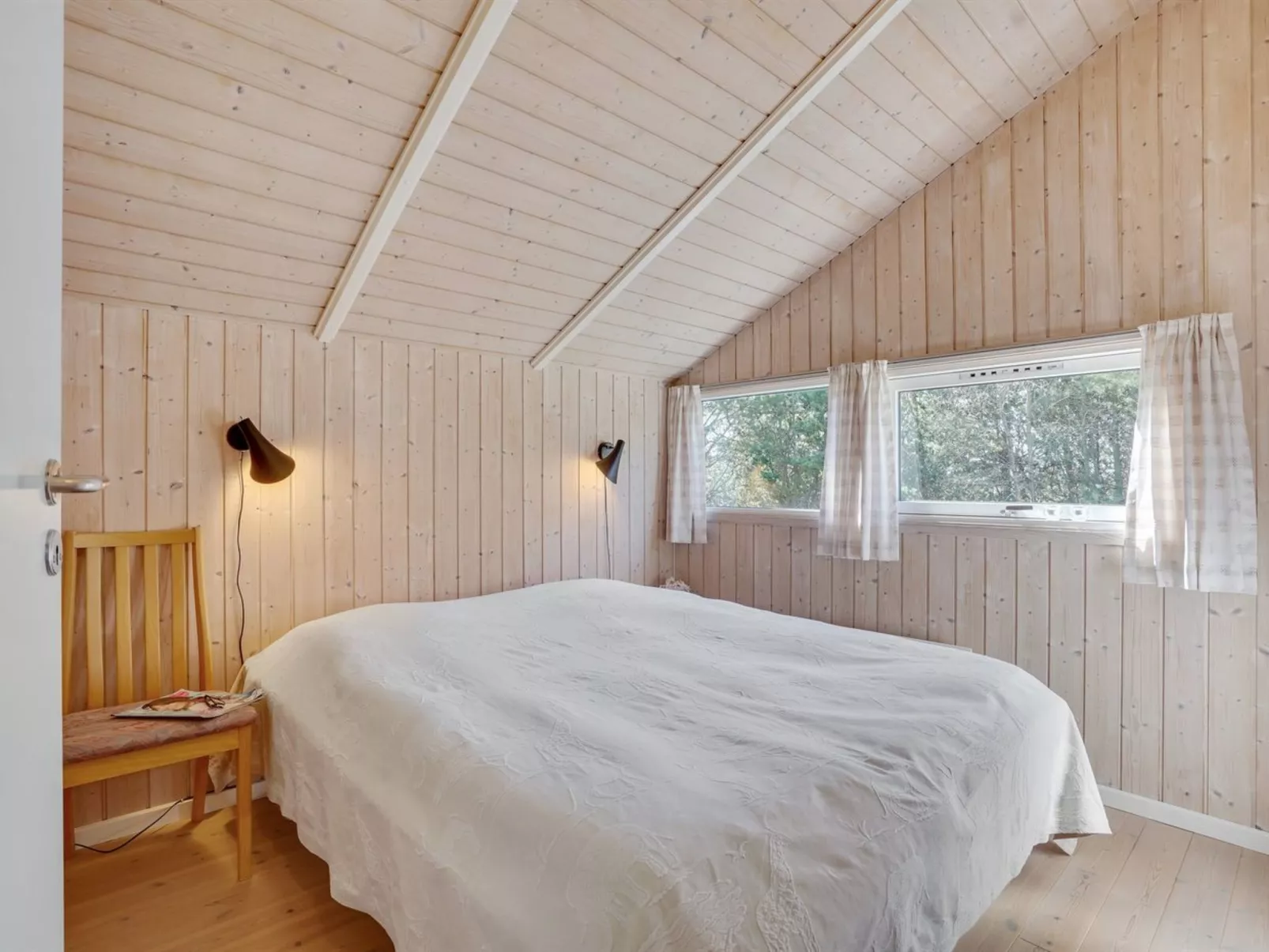 "Saana" - 700m from the sea-Binnen