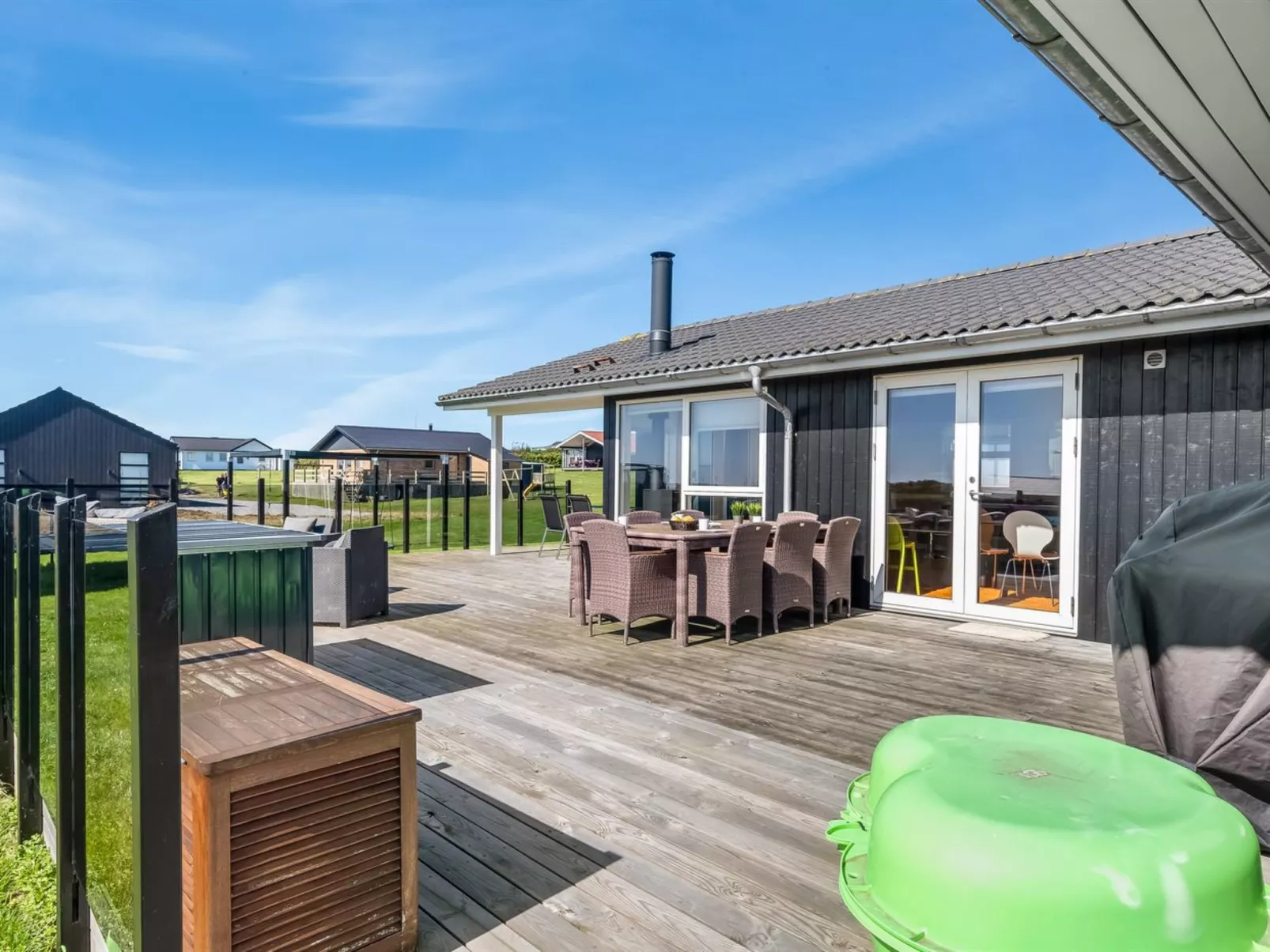 "Ginia" - 150m to the fjord-Buiten