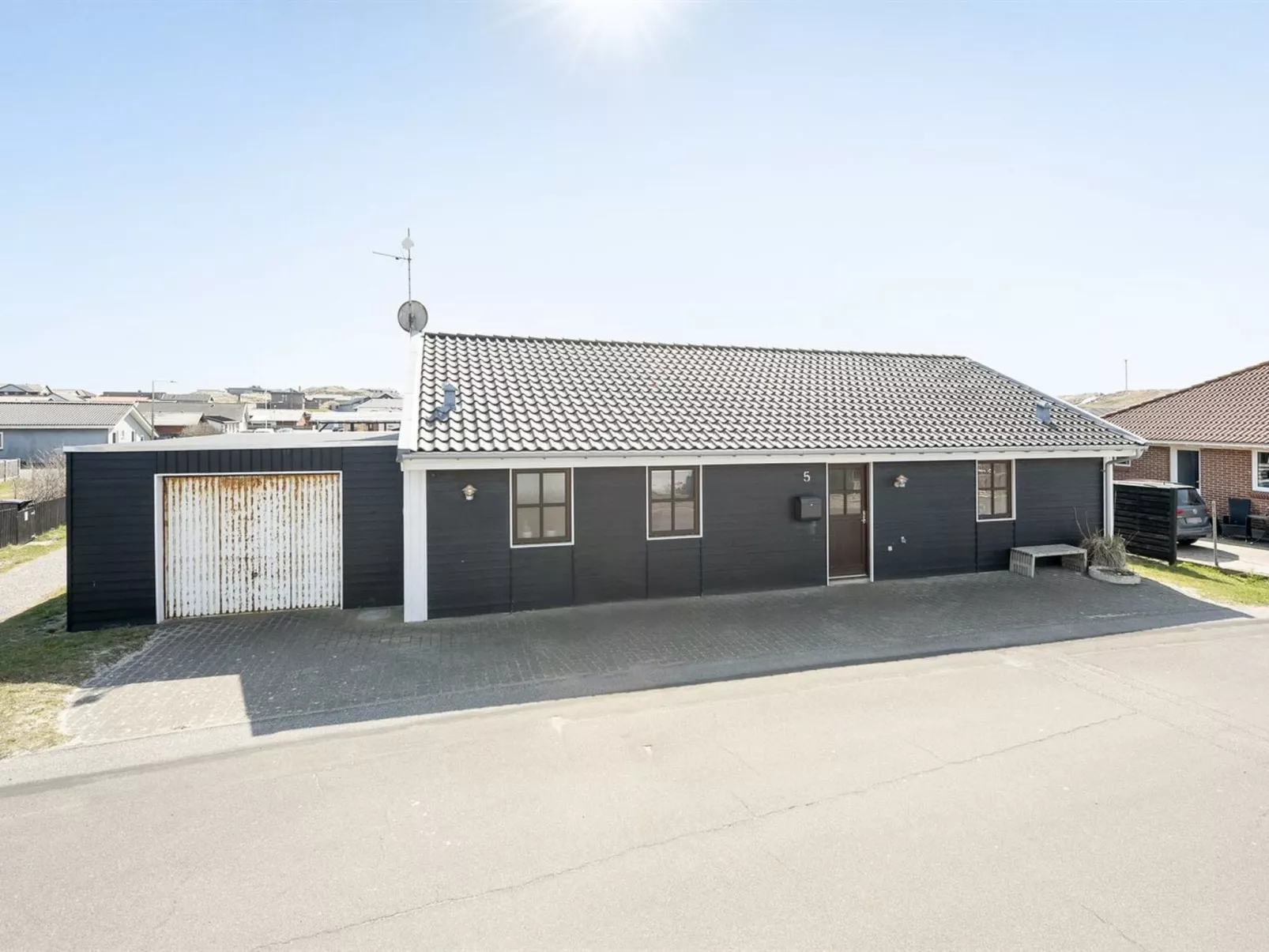 "Ottmar" -  from the sea-Buiten