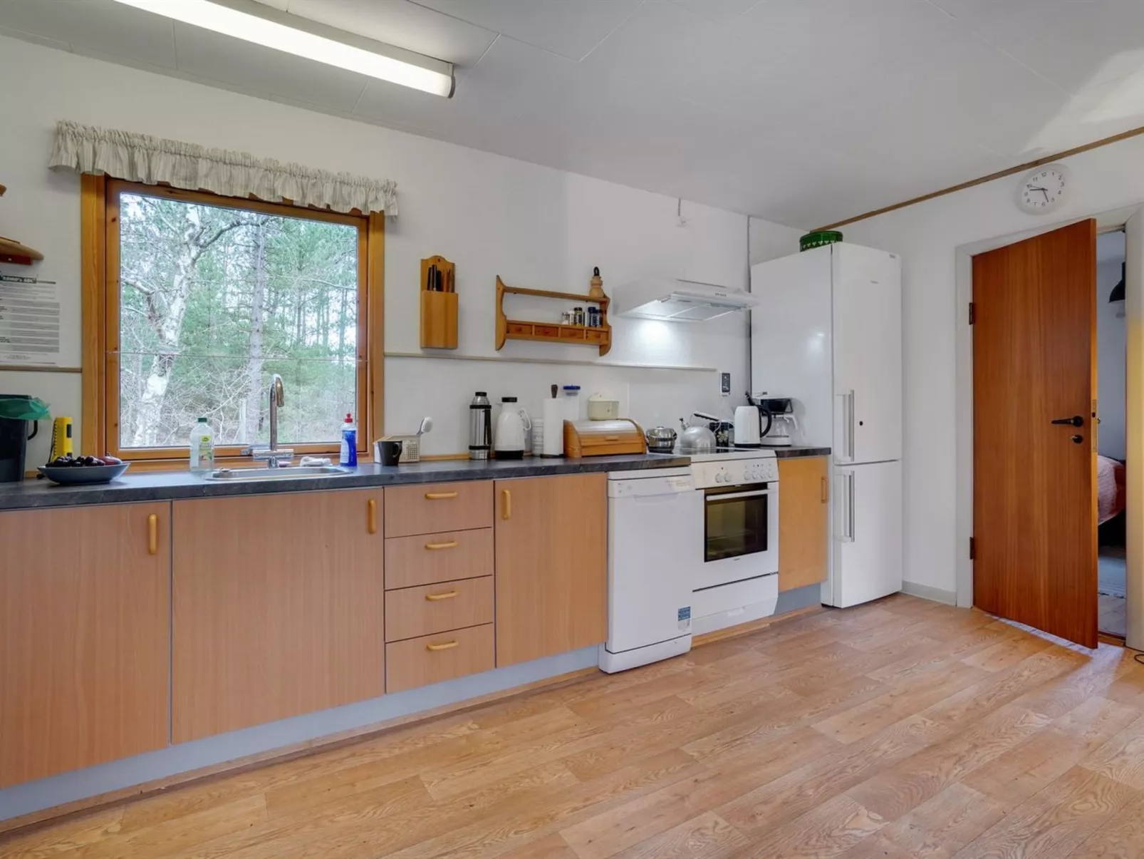 "Amala" - 2.5km from the sea-Binnen