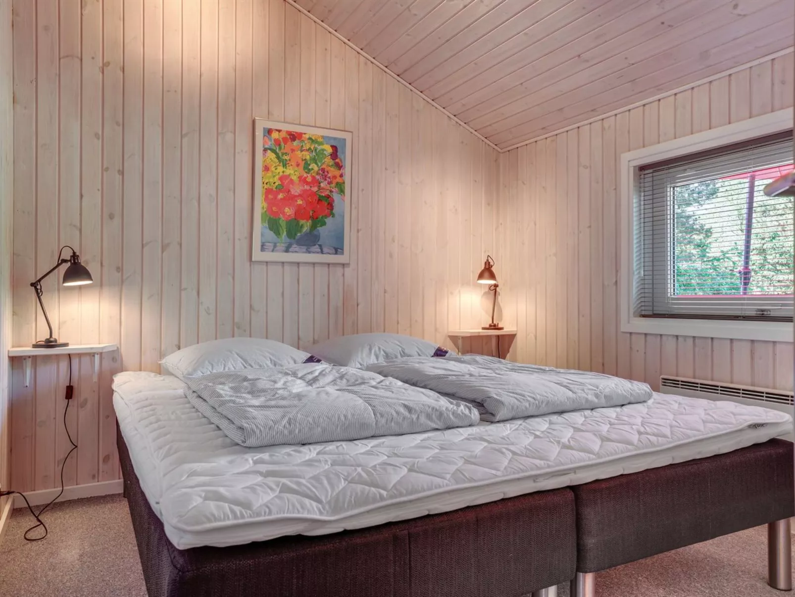 "Esaline" - 400m from the sea-Binnen