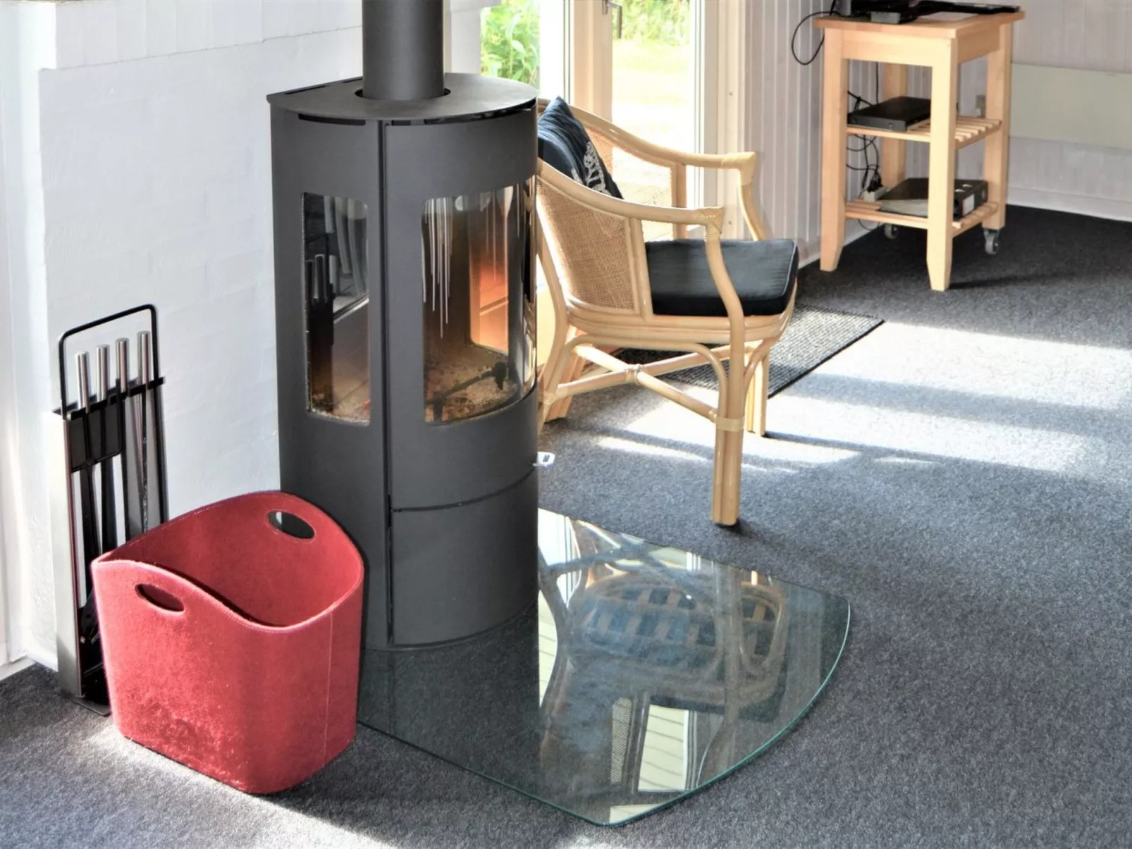 "Kustaa" - 1km from the sea-Binnen