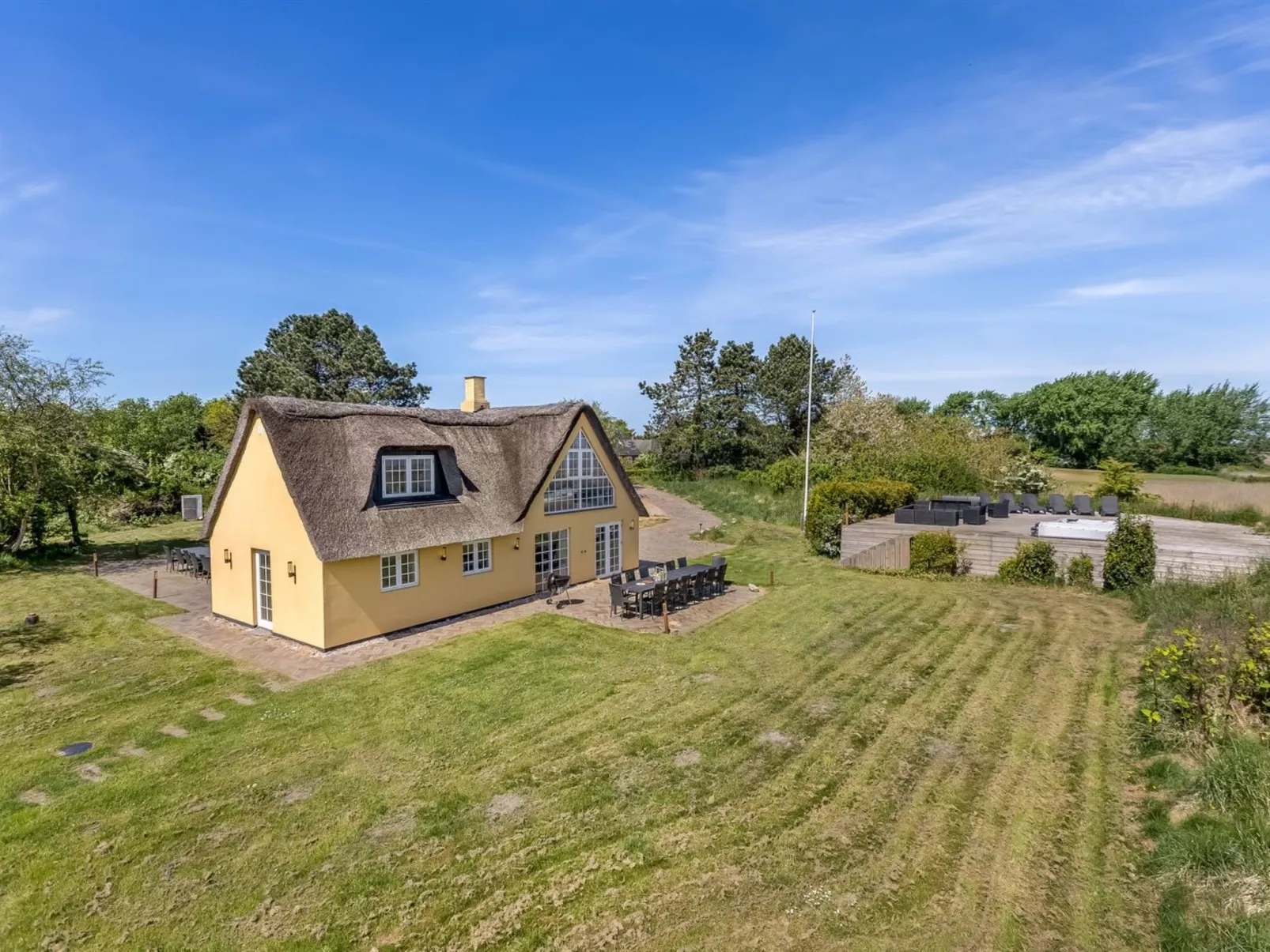 "Narvik" - 4.5km from the sea-Buiten