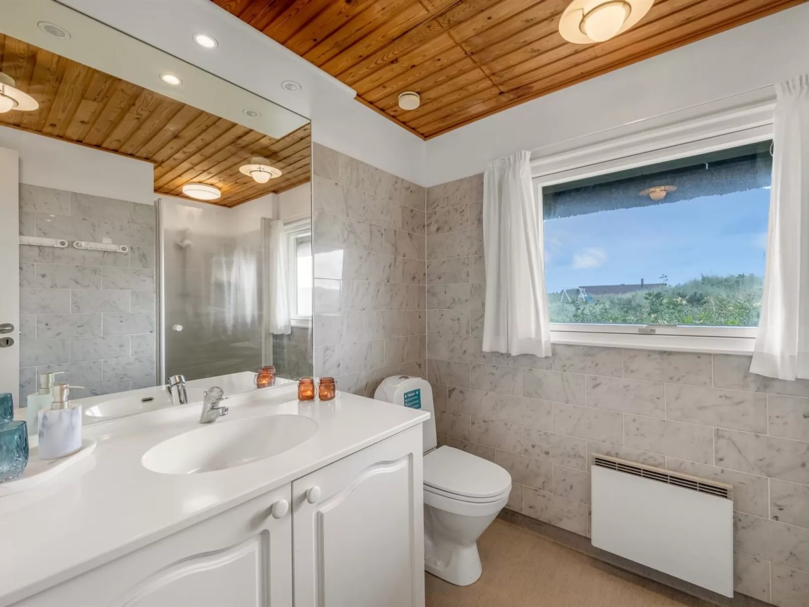 "Nicolaus" -  from the sea-Binnen