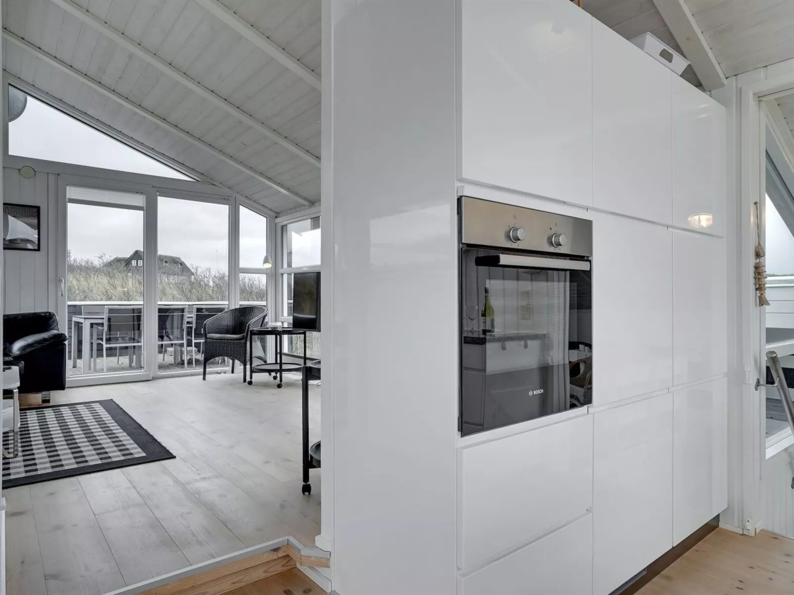 "Swerting" - 230m from the sea-Binnen