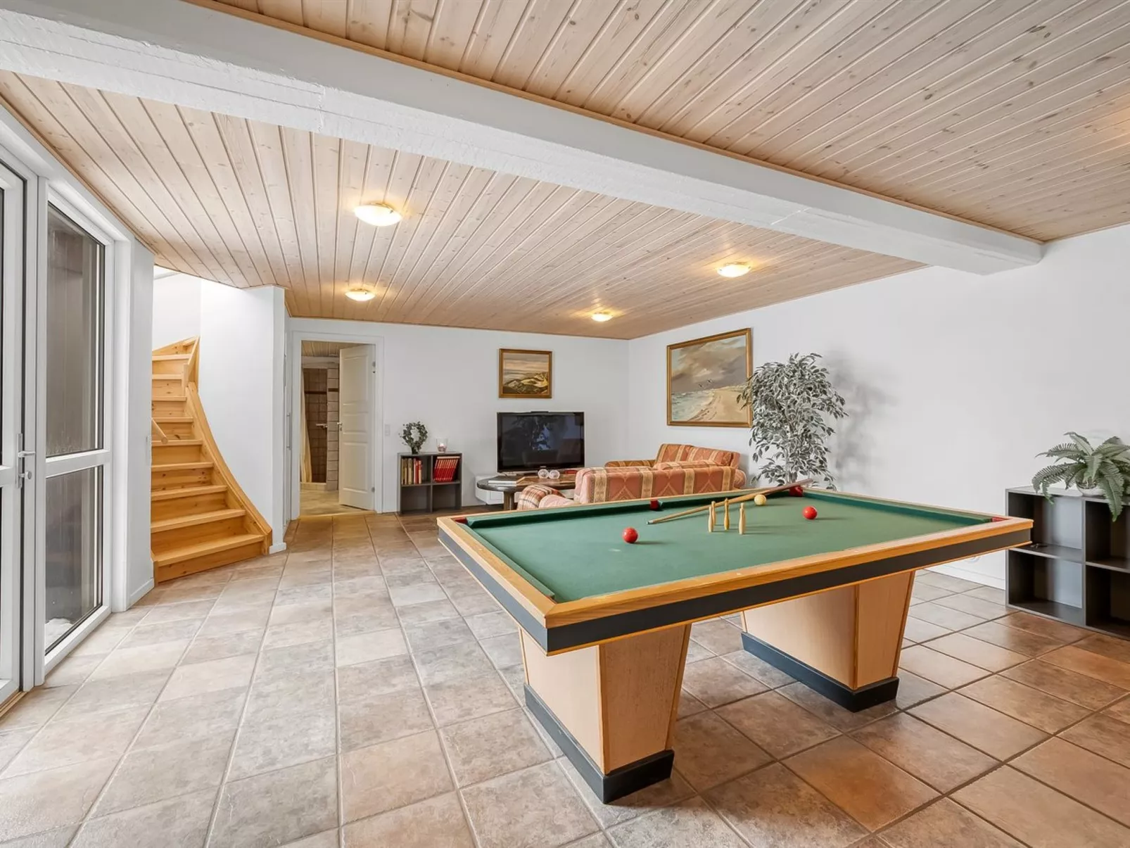 "Ginny" - 300m to the fjord-Binnen