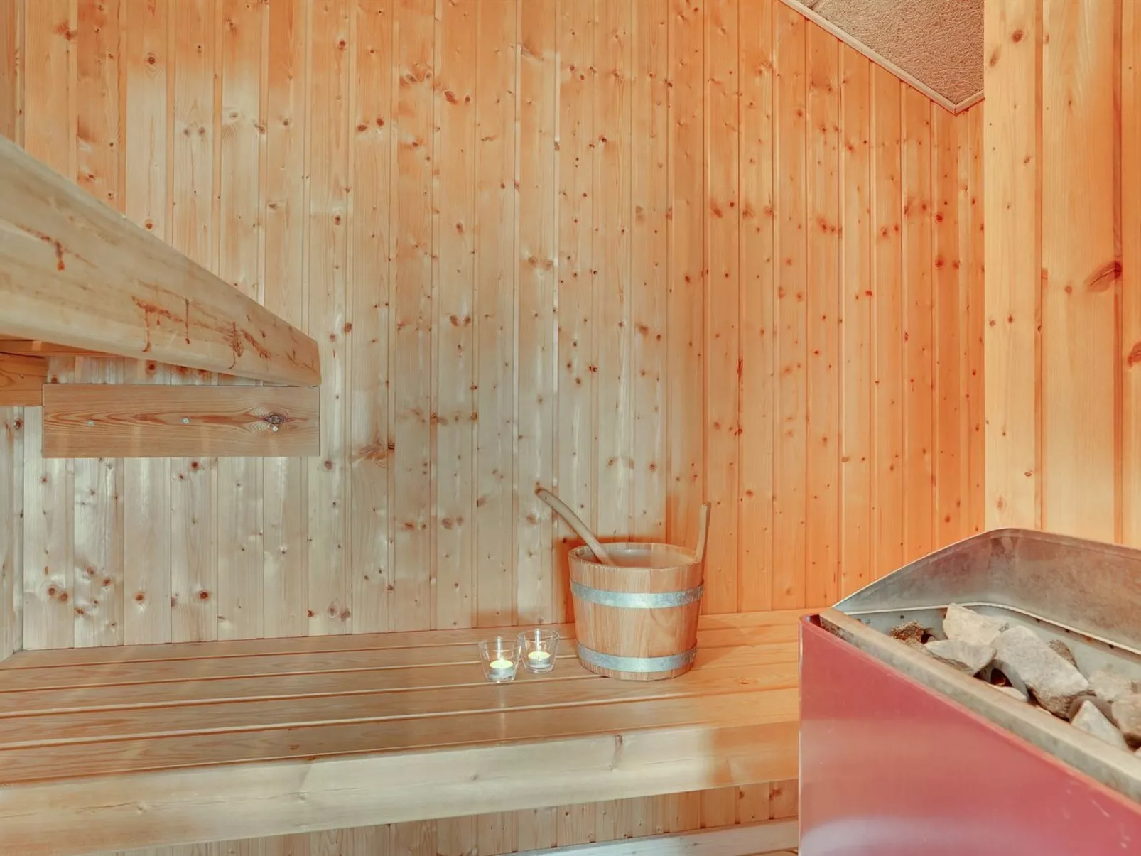 "Zaga" -  from the sea-Binnen