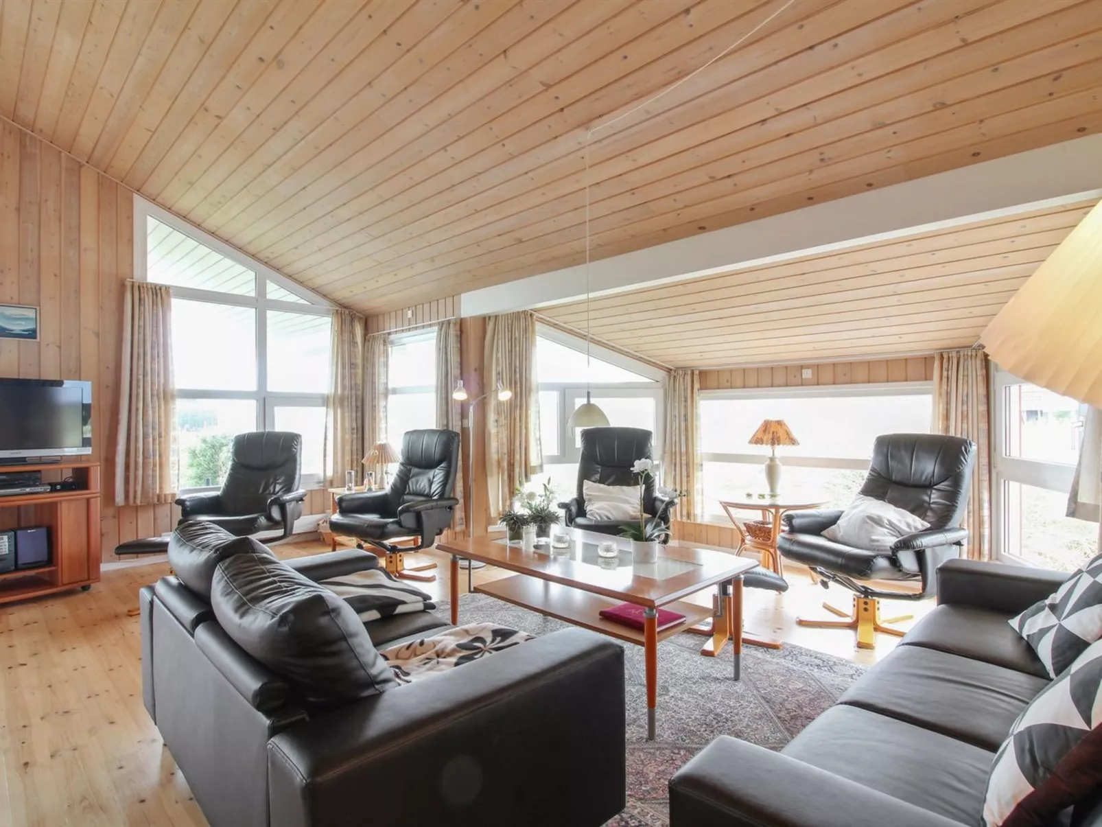 "Gamal" - 400m from the sea-Binnen