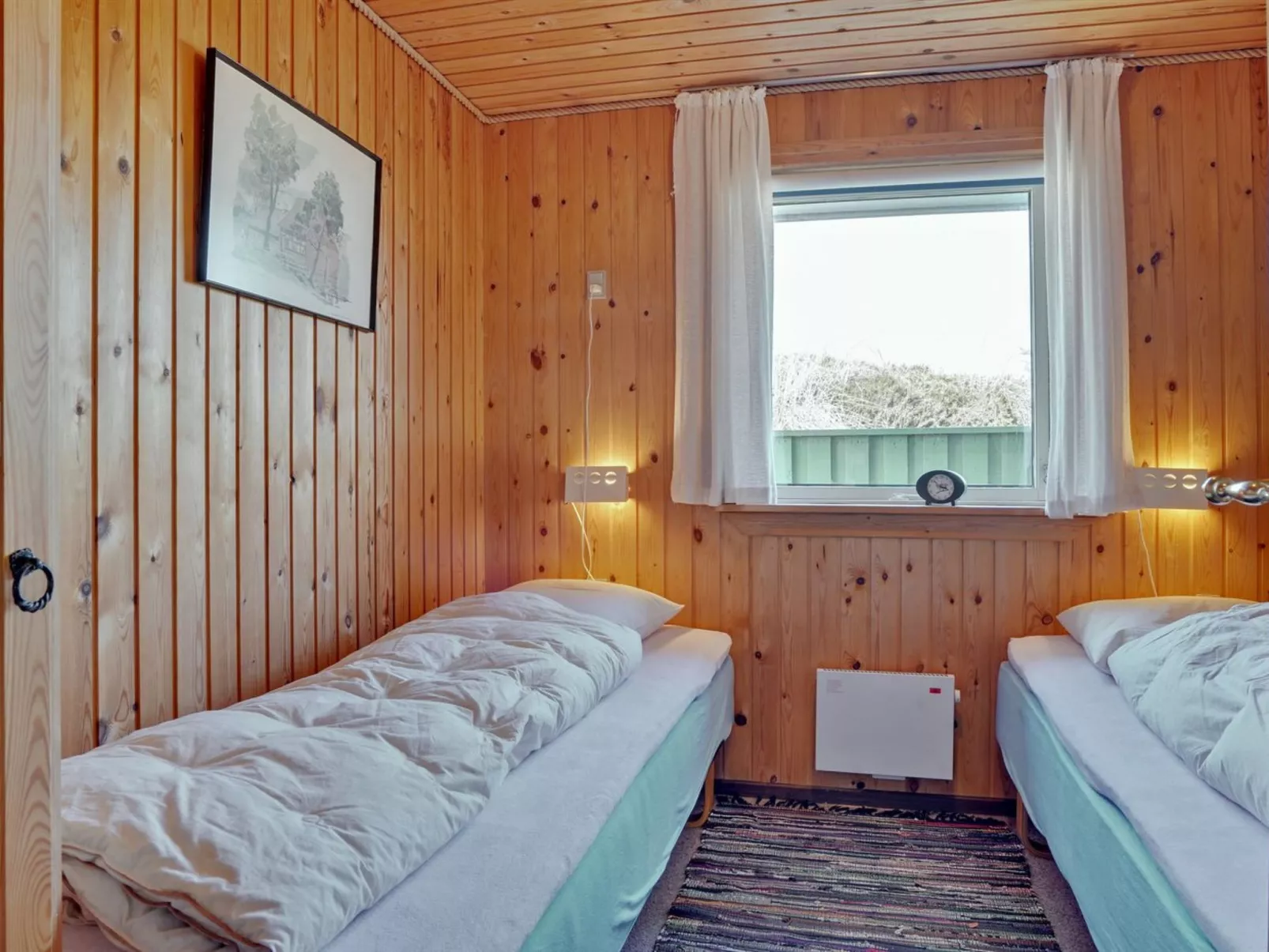 "Edna" - 800m from the sea-Binnen