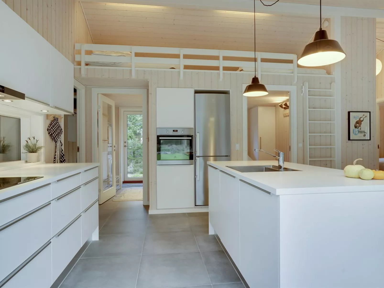 "Cate" - 150m from the sea-Binnen