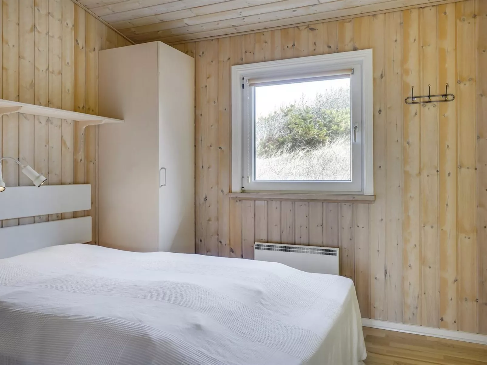 "Eugenie" - 450m from the sea-Binnen