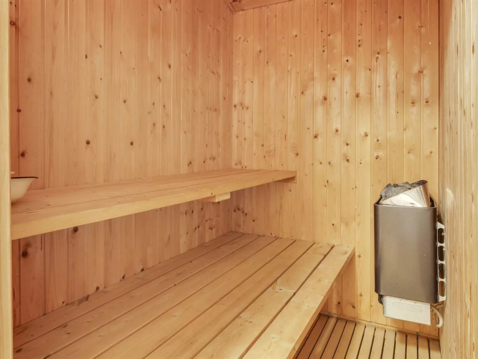 "Risto" - 2.3km from the sea-Binnen