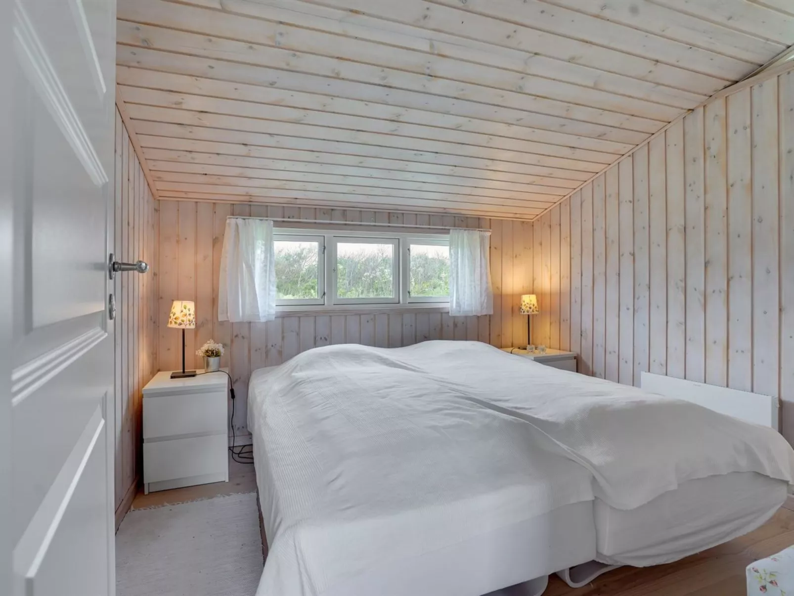 "Marit" - 150m from the sea-Binnen