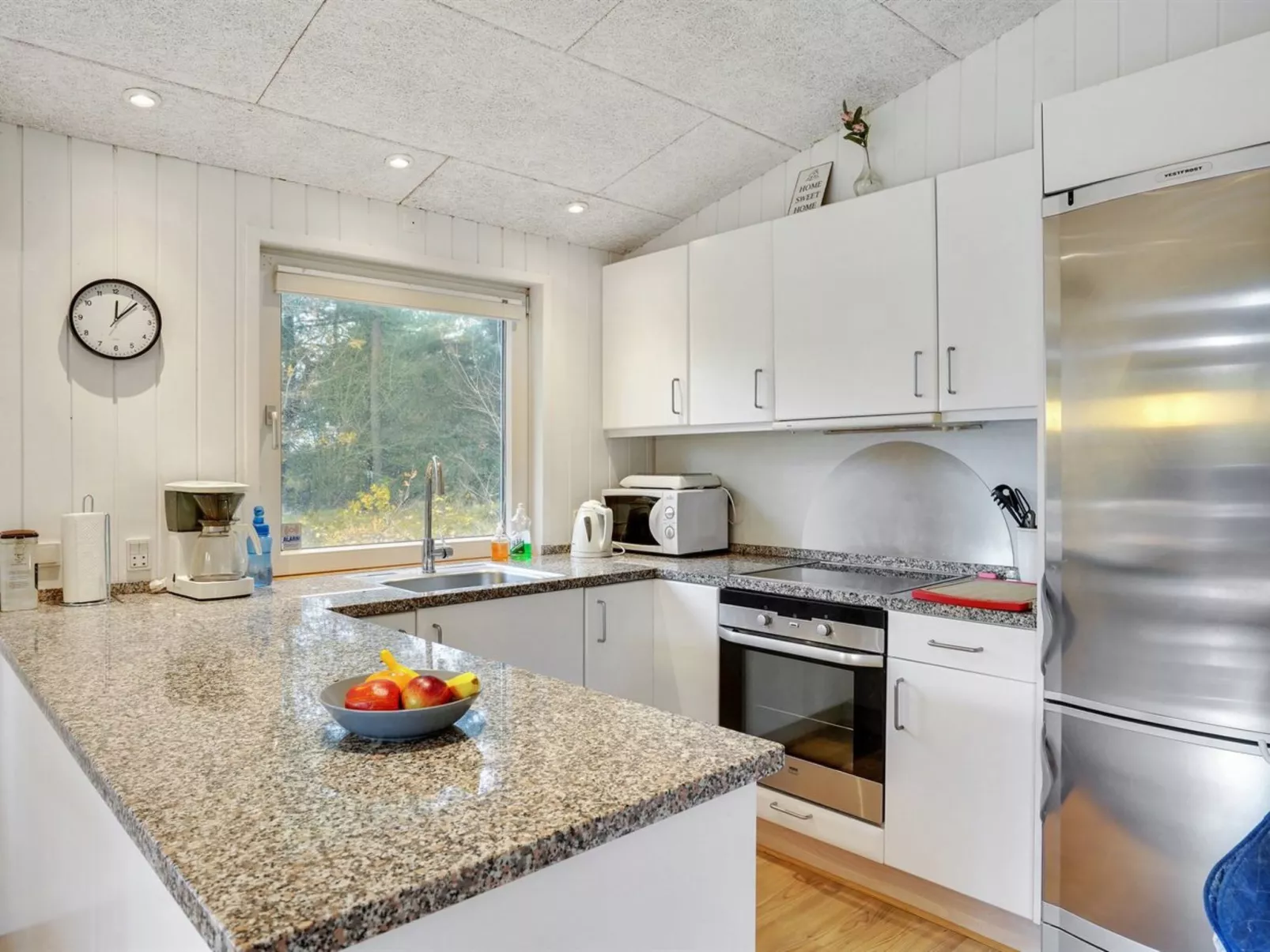 "Mikaela" - 1km from the sea-Binnen