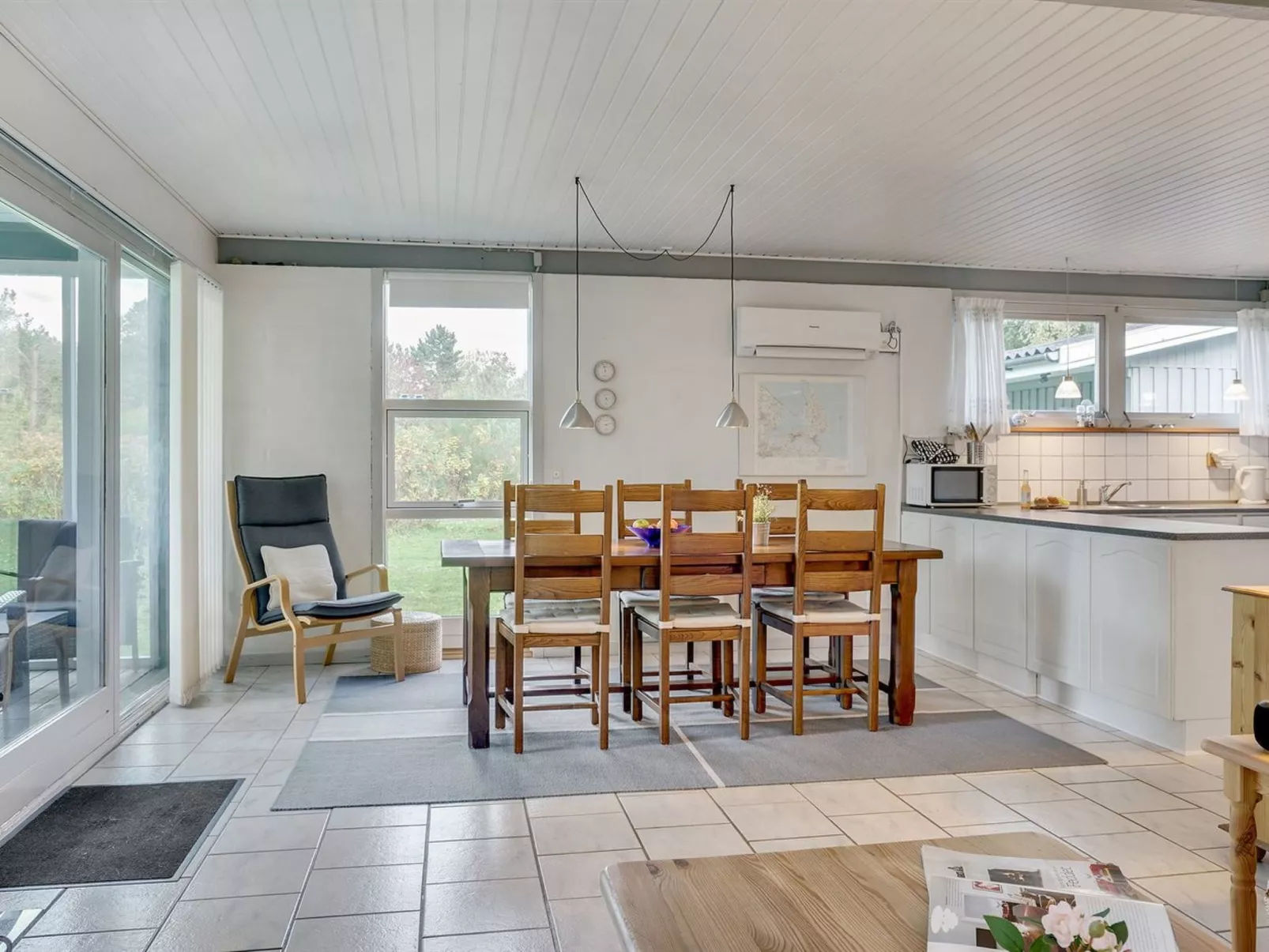 "Torhild" - 150m from the sea-Binnen