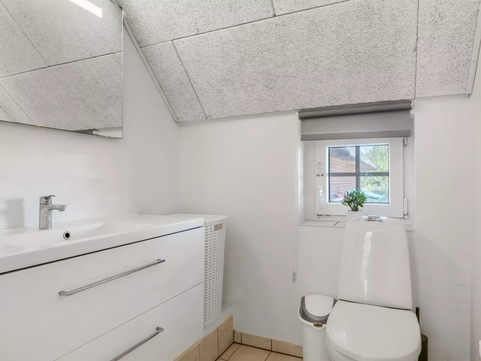 "Artan" - 2.6km from the sea-Binnen