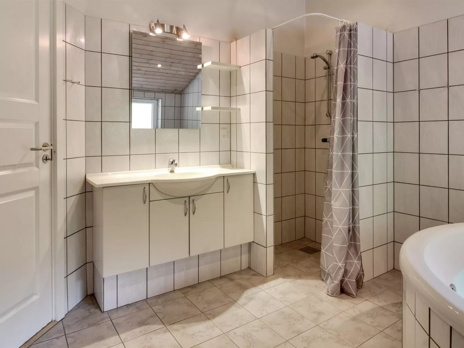 "Taisto" - 1.8km from the sea-Binnen