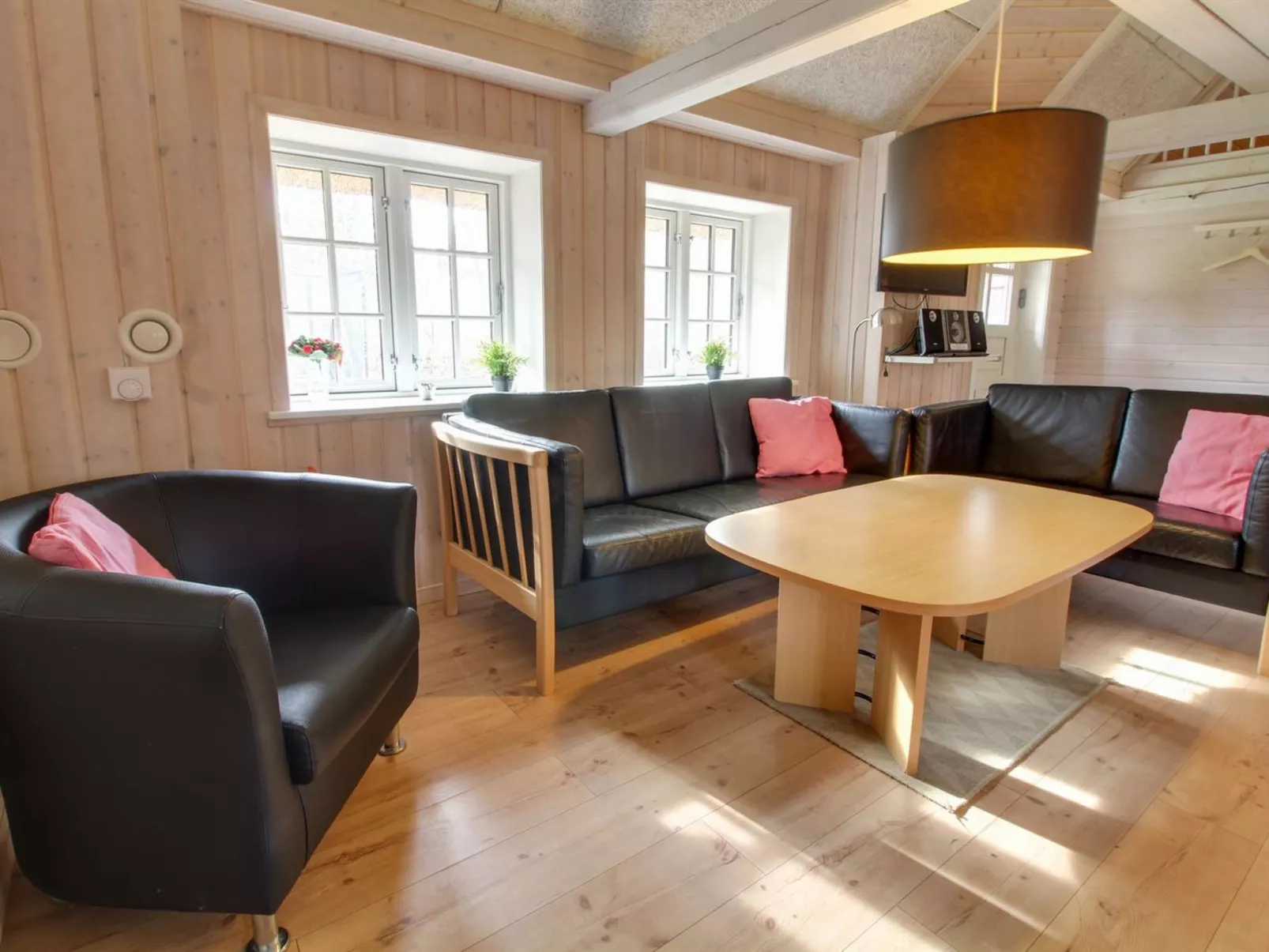 "Gudmund" - 3.9km from the sea-Binnen