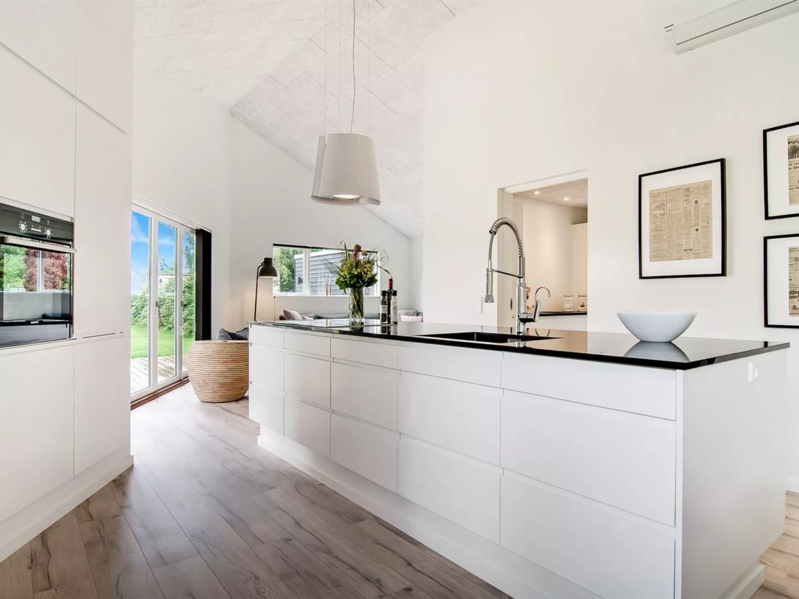 "Dorthie" - 800m from the sea-Binnen