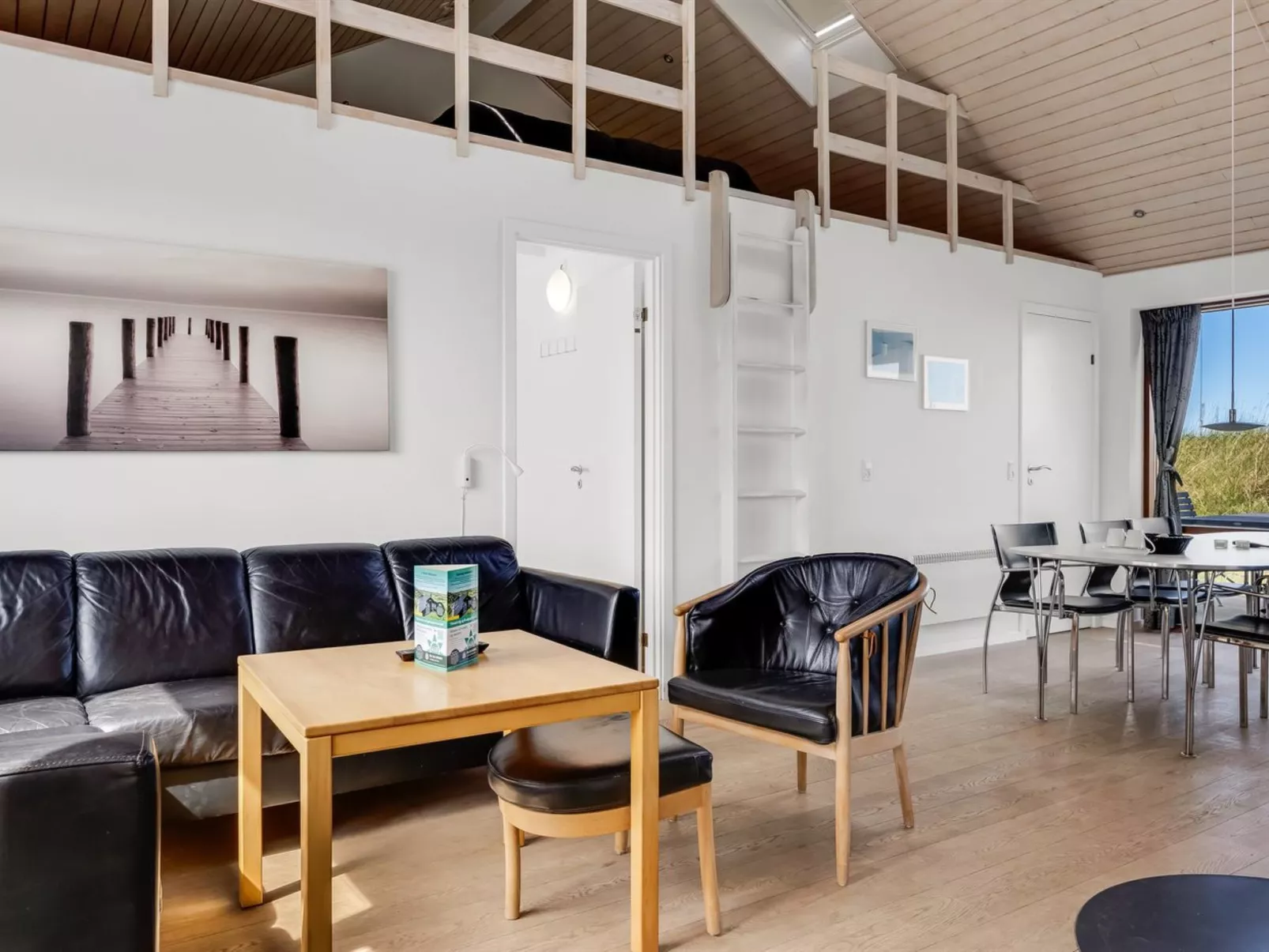 "Elinora" - 100m from the sea-Binnen