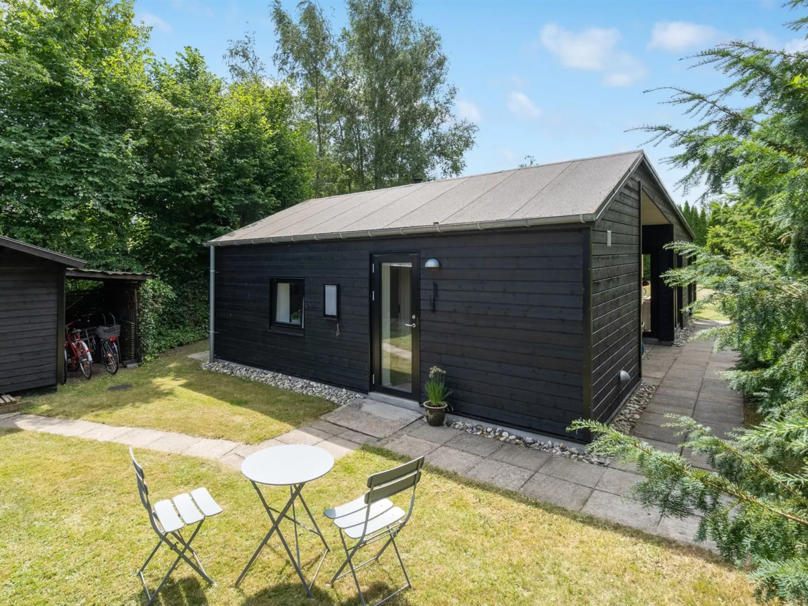 "Edin" - 400m from the sea-Buiten